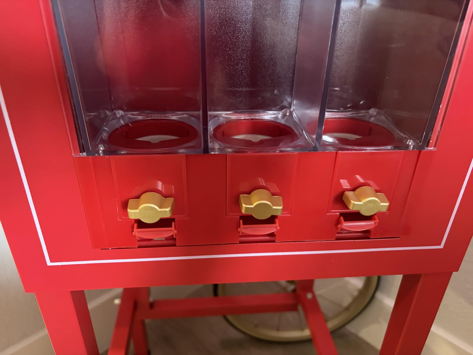 Popcorn Maker Machine - Professional Cart With 8 Oz Kettle Makes Up to 32 Cups - Vintage Popcorn Machine Movie Theater Style - Red customer photo 2
