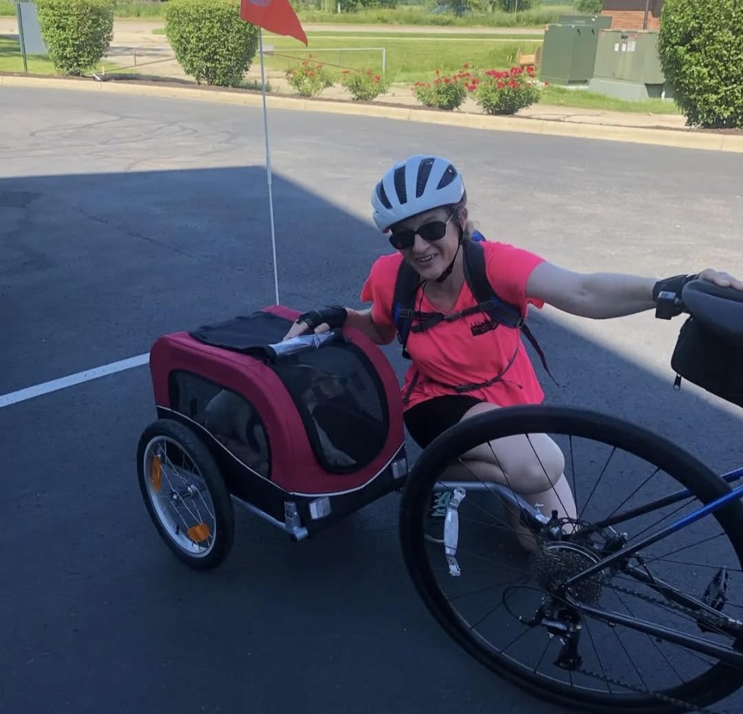 TRIXIE Dog Trailer for Bicycles, Dog Bike Trailer for Small Dogs up to 33 lbs, Quick Set-up and Fold Down, Red customer photo 2