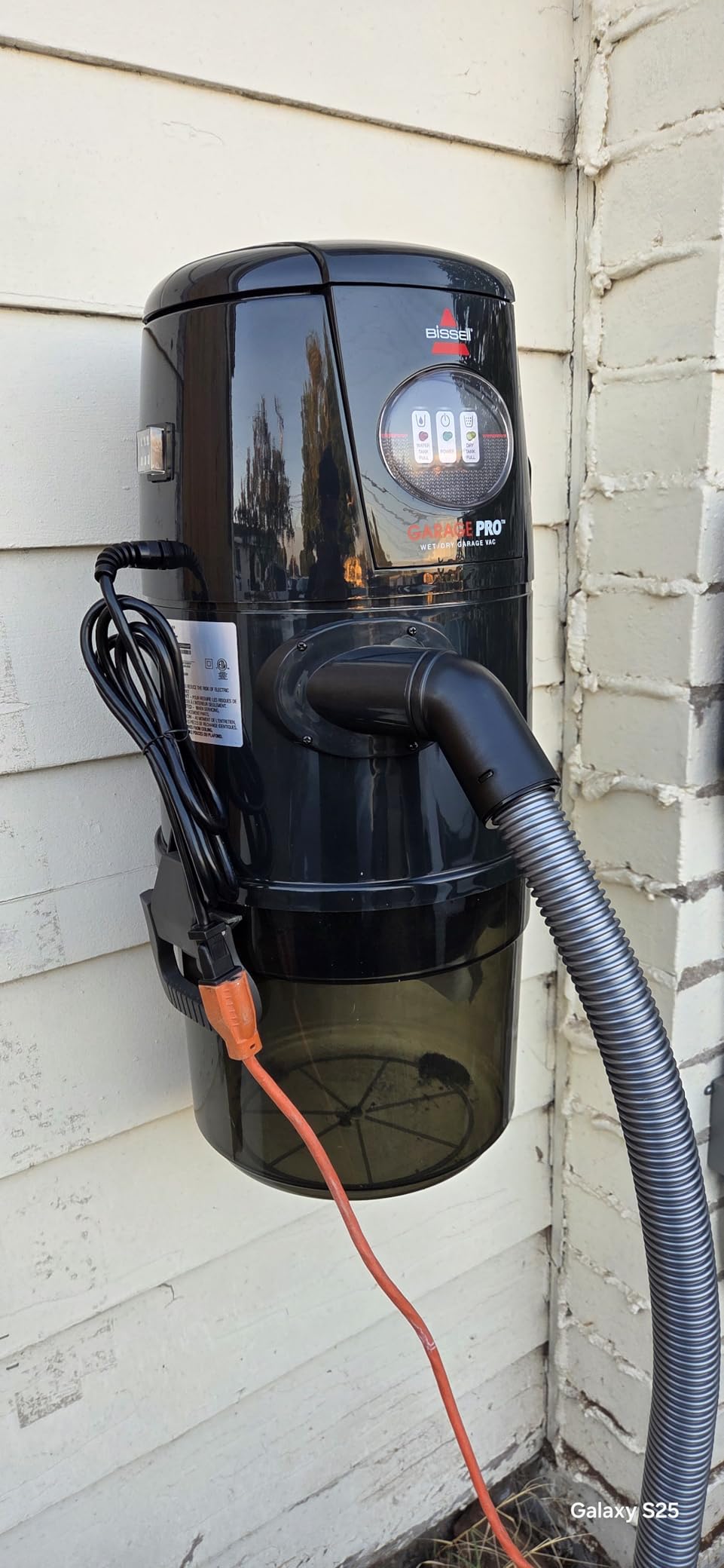 BISSELL Garage Pro Wall-Mounted Wet Dry Car Vacuum/Blower With Auto Tool Kit, 18P03 customer photo 1