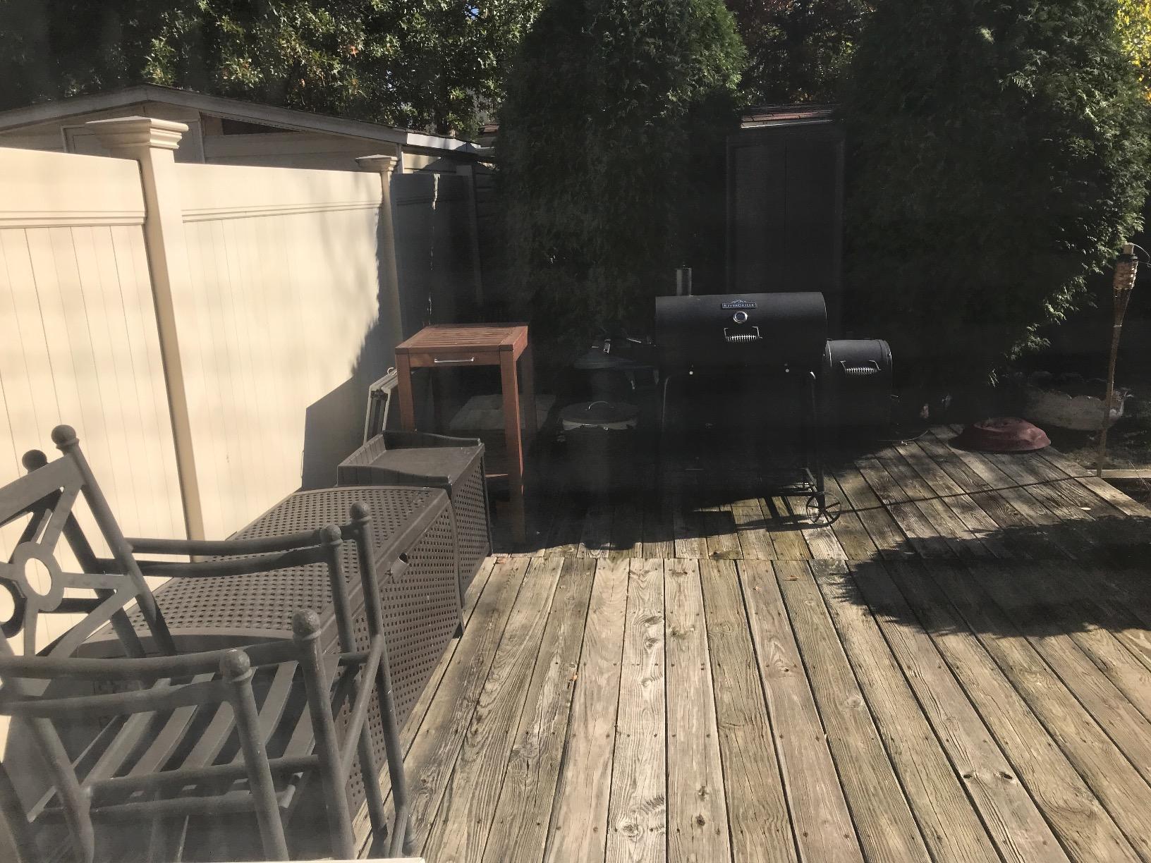 Suncast Outdoor Storage Box - 73 Gallon Mocha Brown Deck Box for Patio customer photo 2