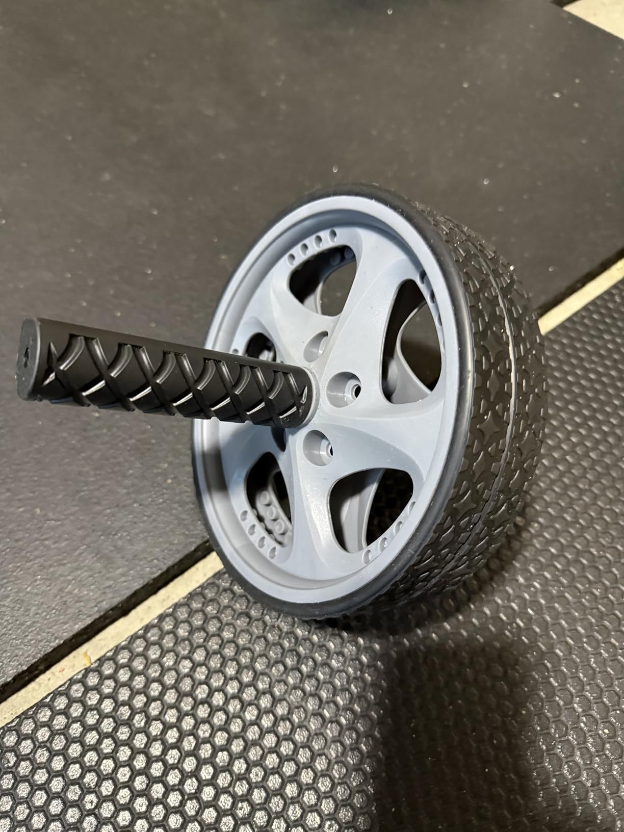 CAP Barbell Abdominal Wheel, Black/Gray customer photo 1