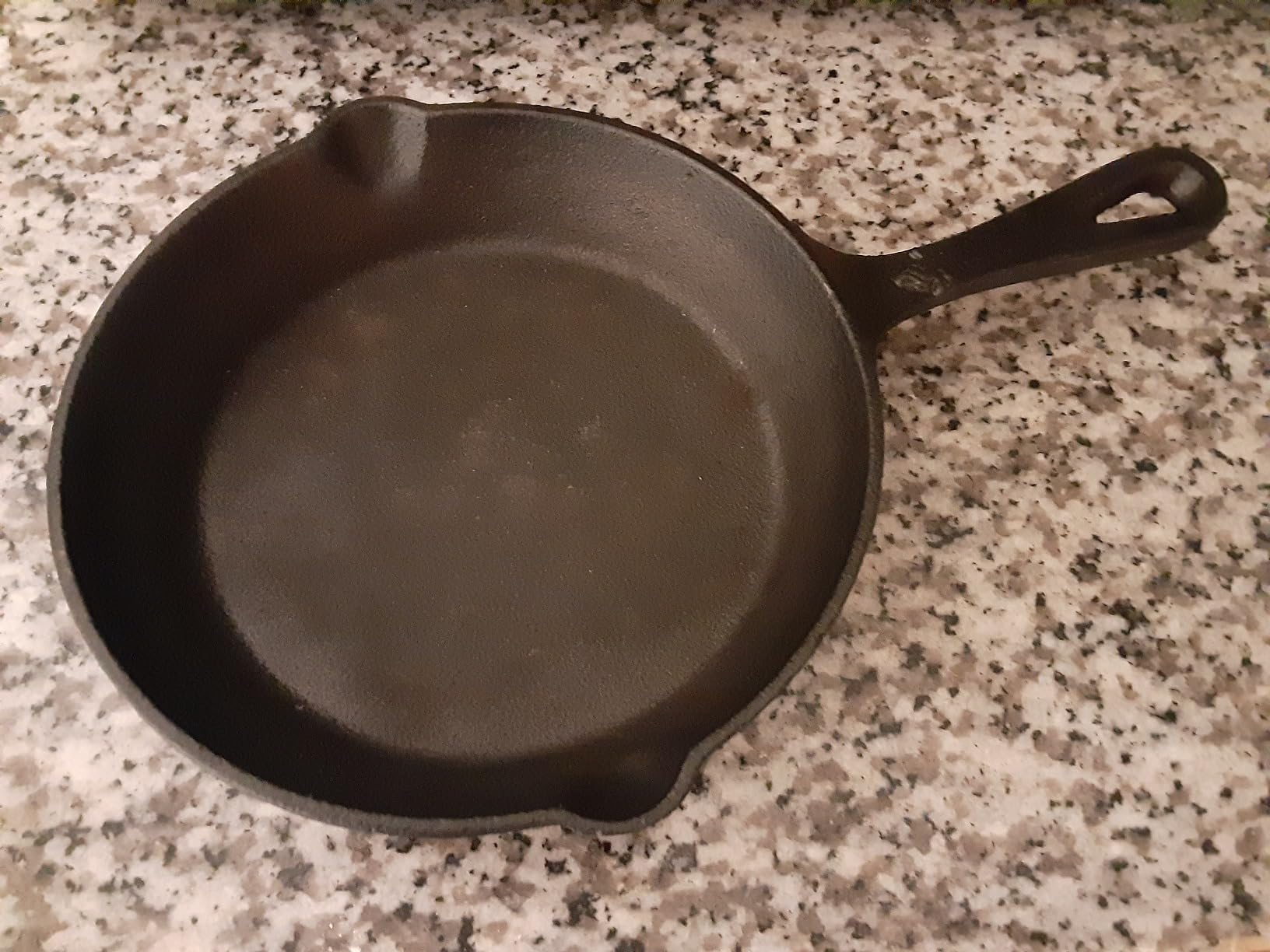 12 Inch Round Large Pre-Seasoned Cast Iron Skillet customer photo 2