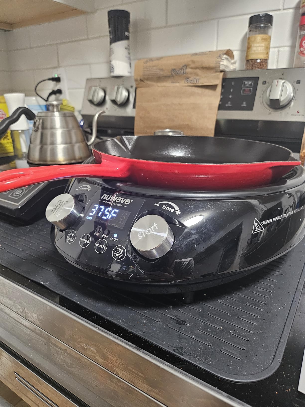 Nuwave Mosaic Induction Wok, Precise Temp Controls from 100°F to 575°F in 5°F, Wok Hei, Infuse Complex Charred Aroma & Flavor, 3 Watts 600,900 & 1500, Authentic 14-inch Carbon Steel Wok Included,Black customer photo 1