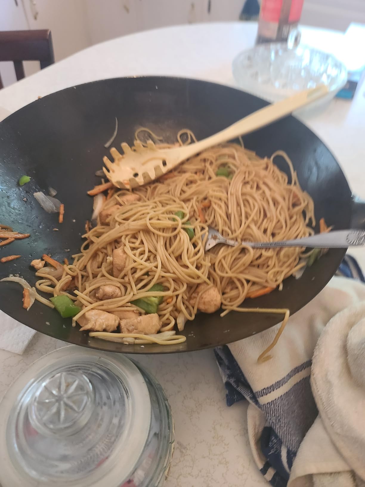 Nuwave Mosaic Induction Wok, Precise Temp Controls from 100°F to 575°F in 5°F, Wok Hei, Infuse Complex Charred Aroma & Flavor, 3 Watts 600,900 & 1500, Authentic 14-inch Carbon Steel Wok Included,Black customer photo 2