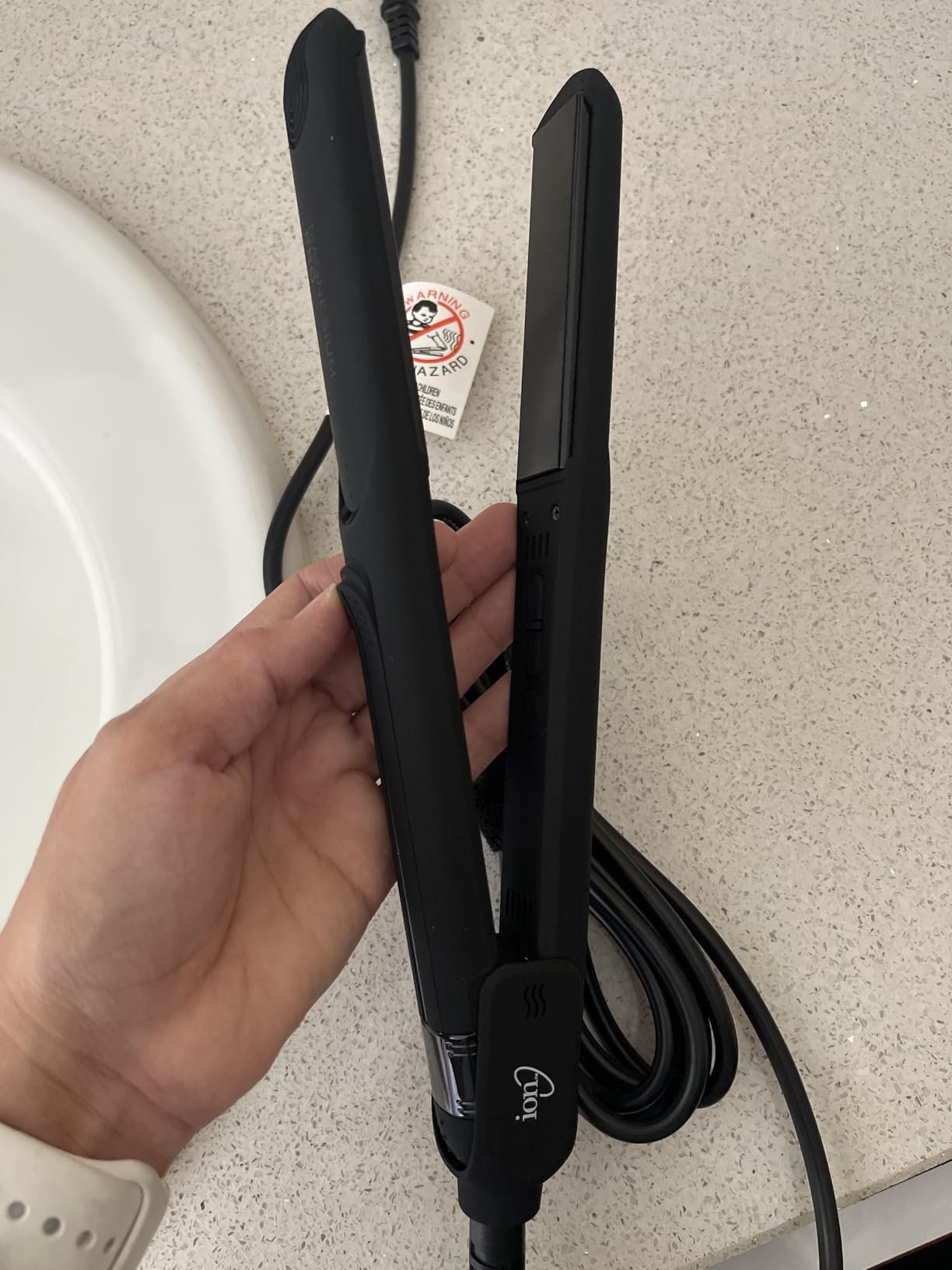 Ion Magnesium Flat Iron 1 Inch, Optimal Heat, Ceramic Tourmaline, Patented Korean Magnesium Technology customer photo 1