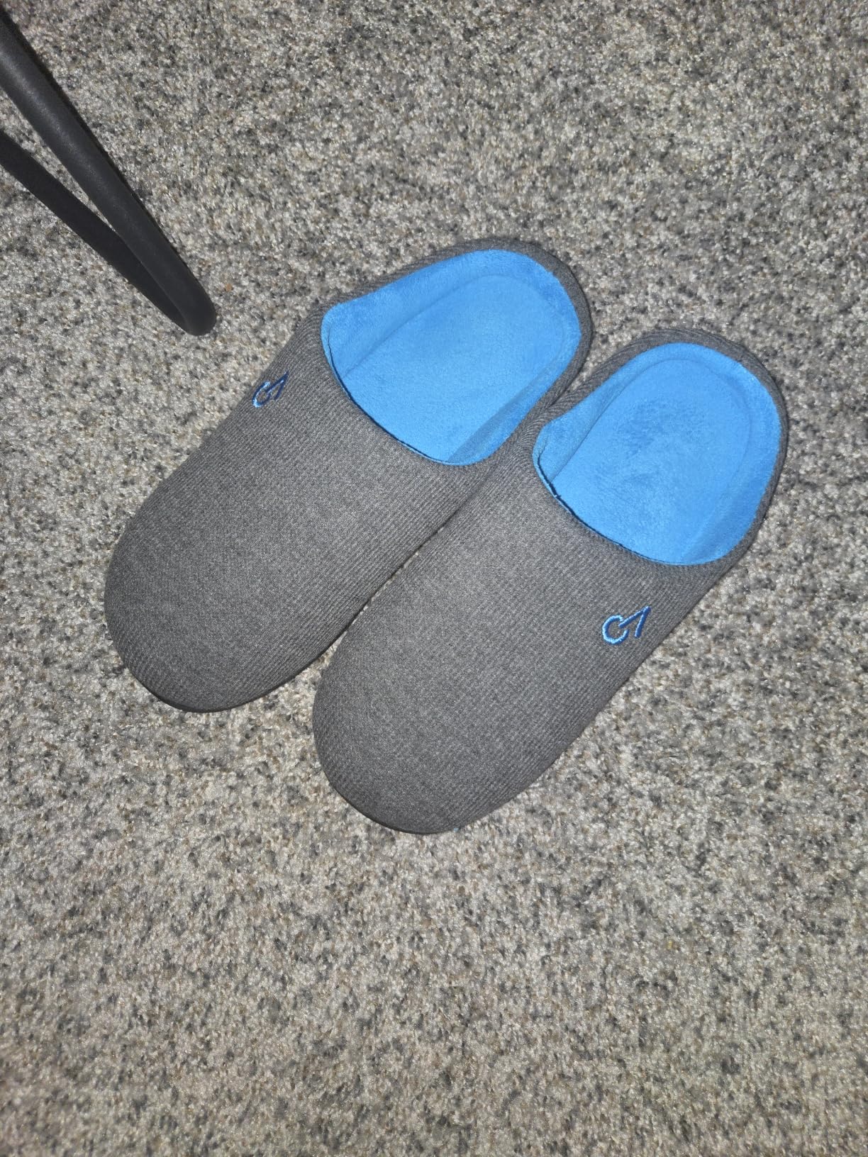 VeraCosy Men's Two-Tone House Slippers Memory Foam Indoor Rubber Sole customer photo 1