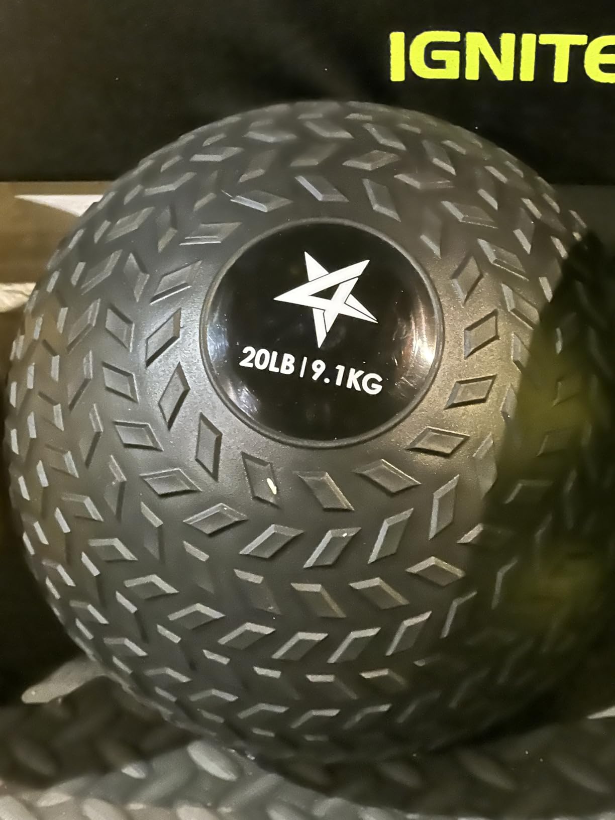 ProsourceFit Slam Medicine Balls 5, 10, 15, 20, 25, 30, 50lbs Smooth and Tread Textured Grip Dead Weight Balls for Strength and Conditioning Exercises, Cardio and Core Workouts customer photo 1