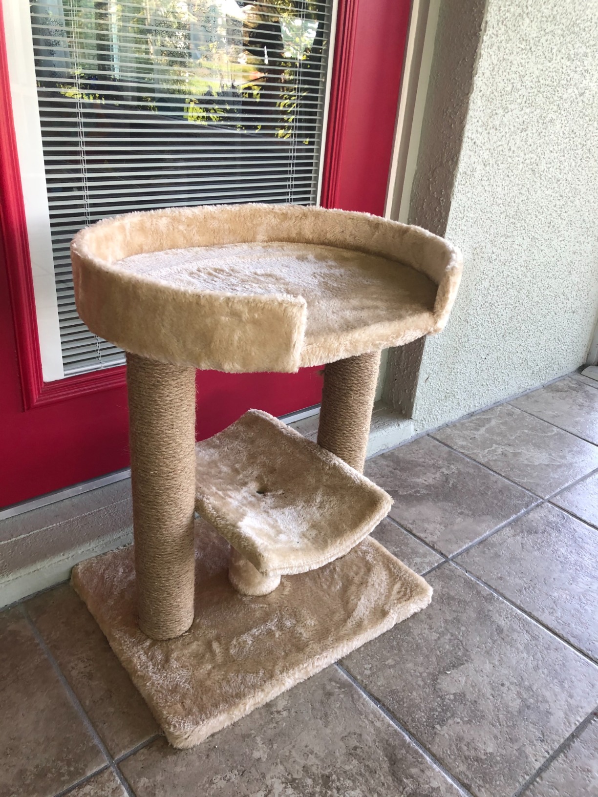 Amazon Basics Multi-Platform Cat Tree with Scratching Post for Indoor Cats up to 25lbs, 18 x 14 x 22 Inches, Beige customer photo 1