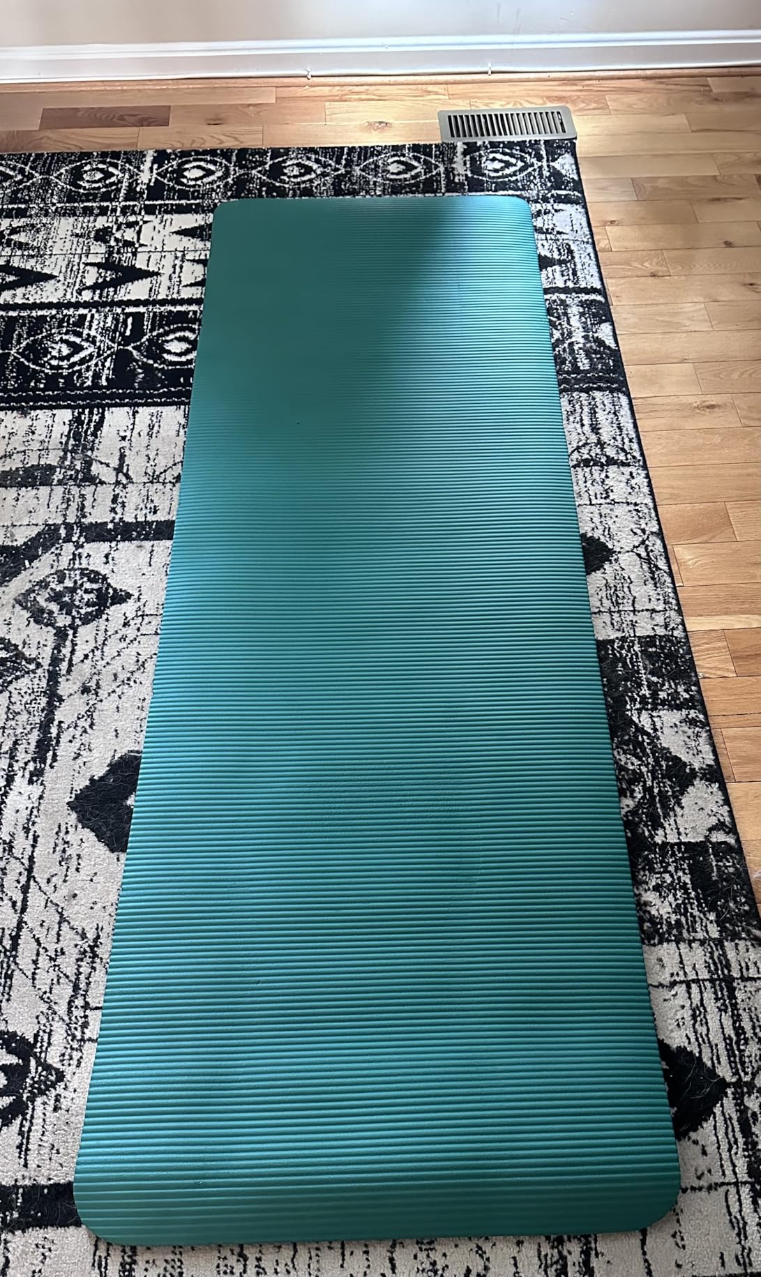 Gaiam Thick Yoga Mat, Exercise & Fitness Mat with Easy-Cinch Carrying Strap | Non-Slip NBR Foam | Joint Cushioning | Yoga, Pilates, Fitness & Floor Workouts | 72L x 24W customer photo 1