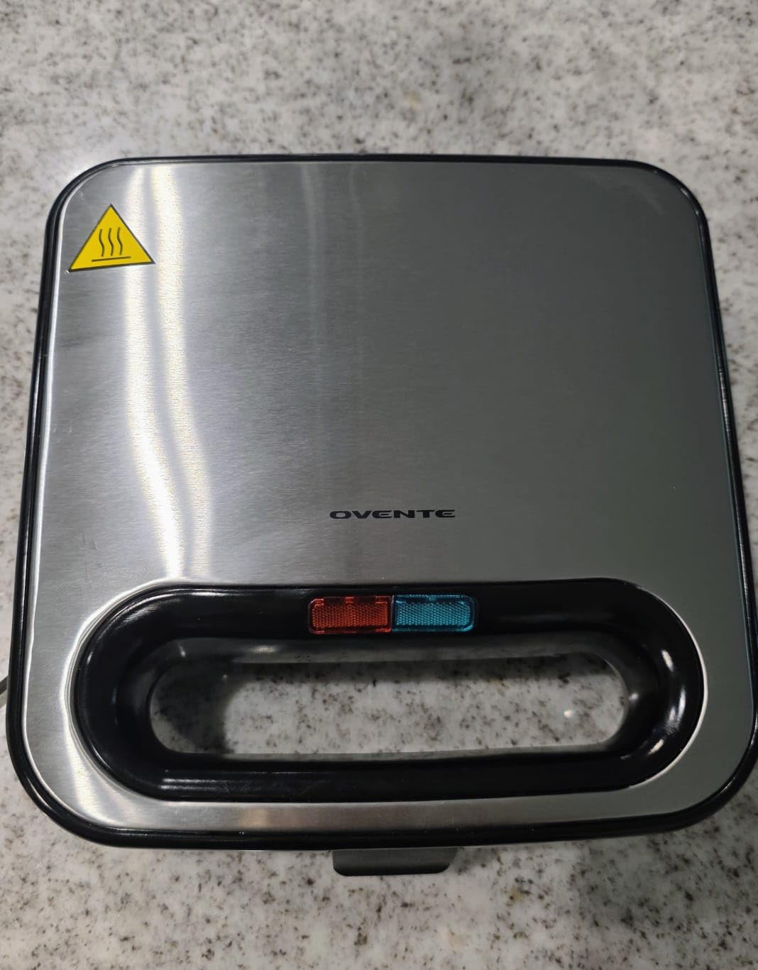 OVENTE Electric Sandwich Maker with Non-Stick Plates, Indicator Lights, Cool Touch Handle, Easy to Clean and Store, Perfect for Cooking Breakfast, Grilled Cheese, Tuna Melts and Snacks, Black GPS401B customer photo 2