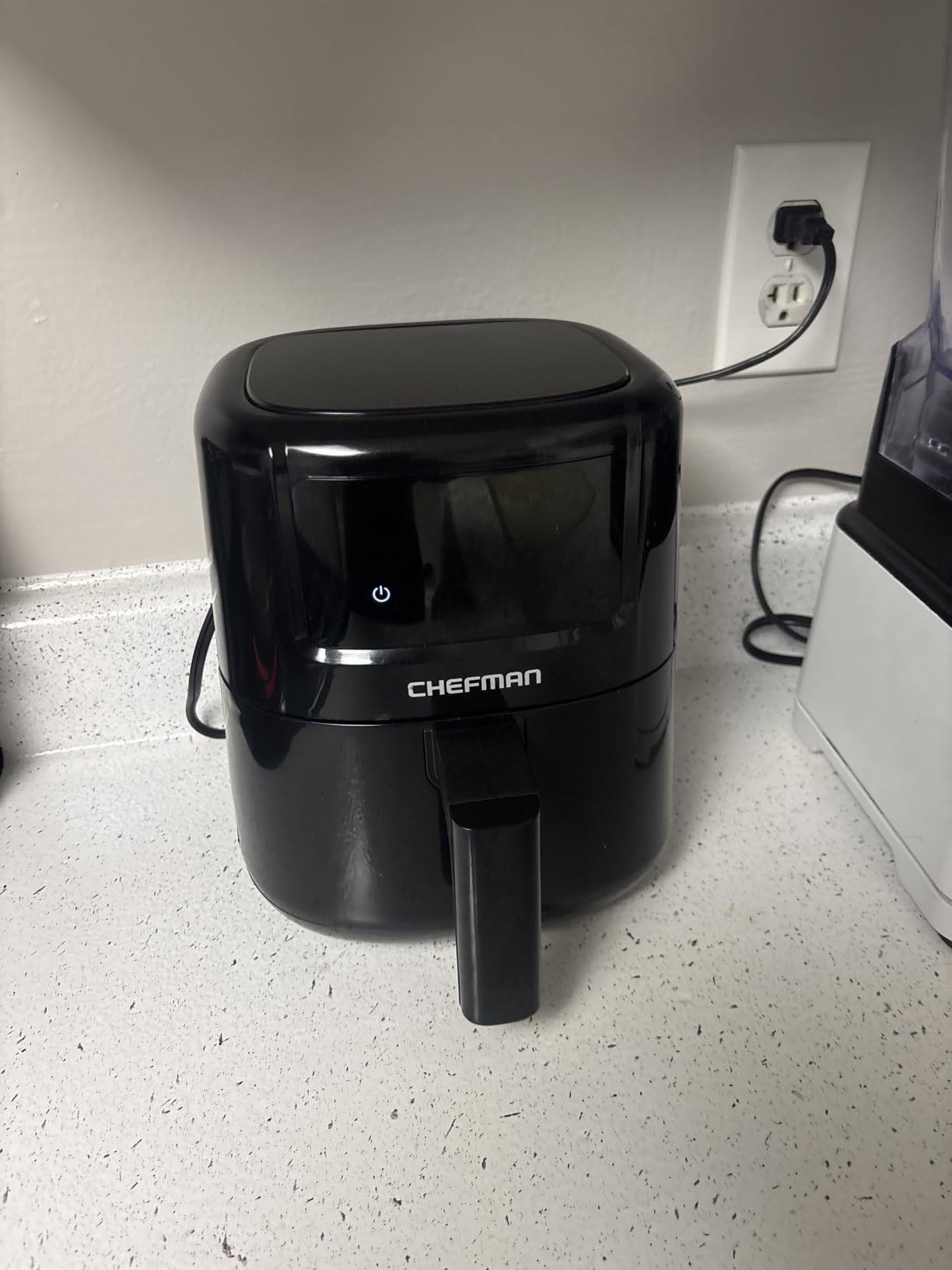 CHEFMAN Small, Compact Air Fryer Healthy Cooking, 2 Qt, Nonstick, User Friendly and Adjustable Temperature Control w/ 60 Minute Timer & Auto Shutoff, Dishwasher Safe Basket, BPA-Free, Black customer photo 1