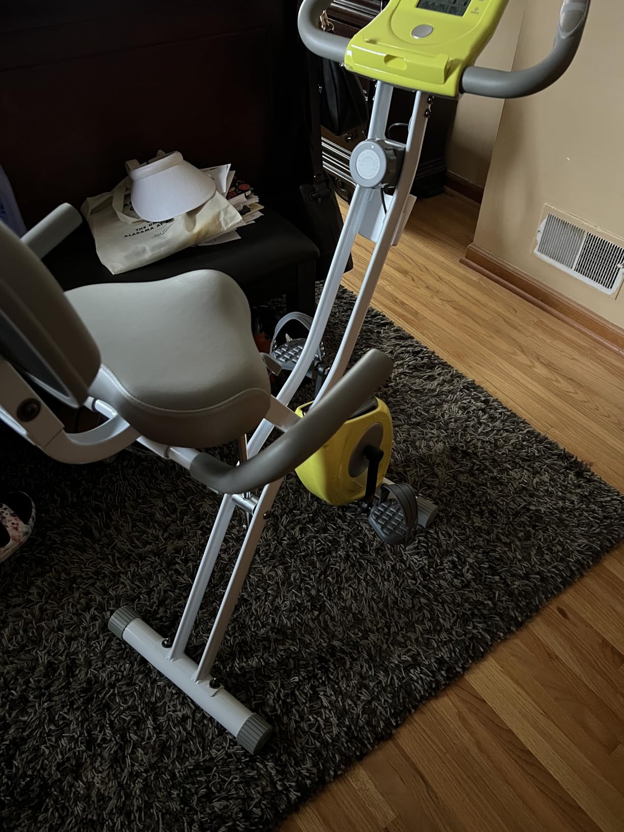 leikefitness LEIKE X Bike Ultra-Quiet Folding Exercise Bike, Magnetic Upright Bicycle with Heart Rate, LCD Monitor and easy to assemble customer photo 2