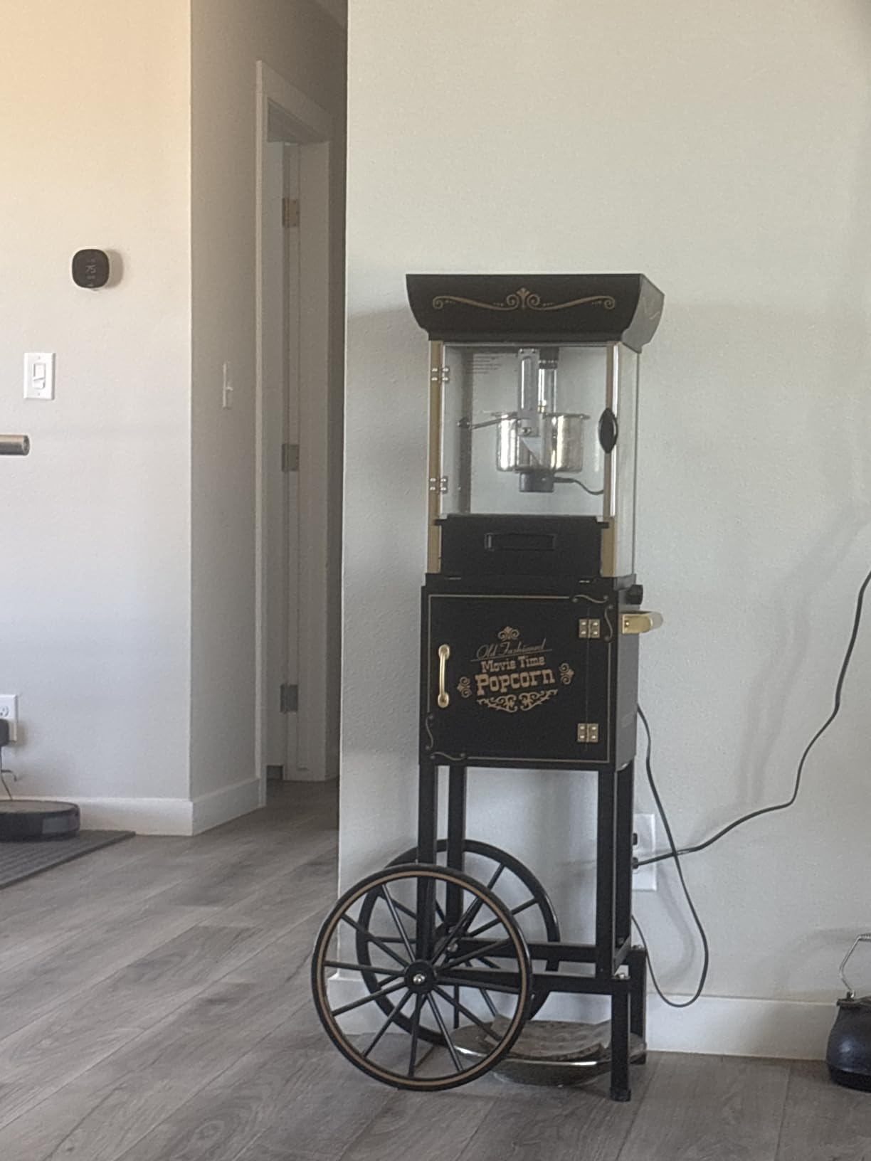 Popcorn Maker Machine - Professional Cart With 2.5 Oz Kettle Makes Up to 10 Cups - Vintage Popcorn Machine Movie Theater Style - Red & White customer photo 1