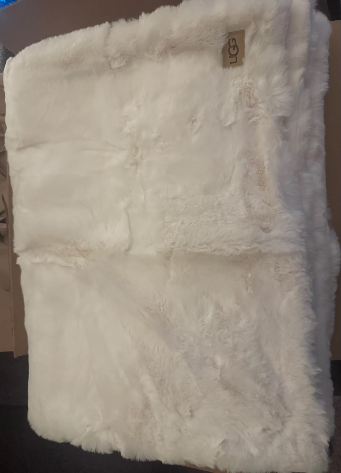 UGG Euphoria Faux Fur Throw Blanket, Warm Fluffy for Couch or Bed, Luxury Bedroom Decor, Machine Washable, 50-inch x 70-inch, White Snow customer photo 2