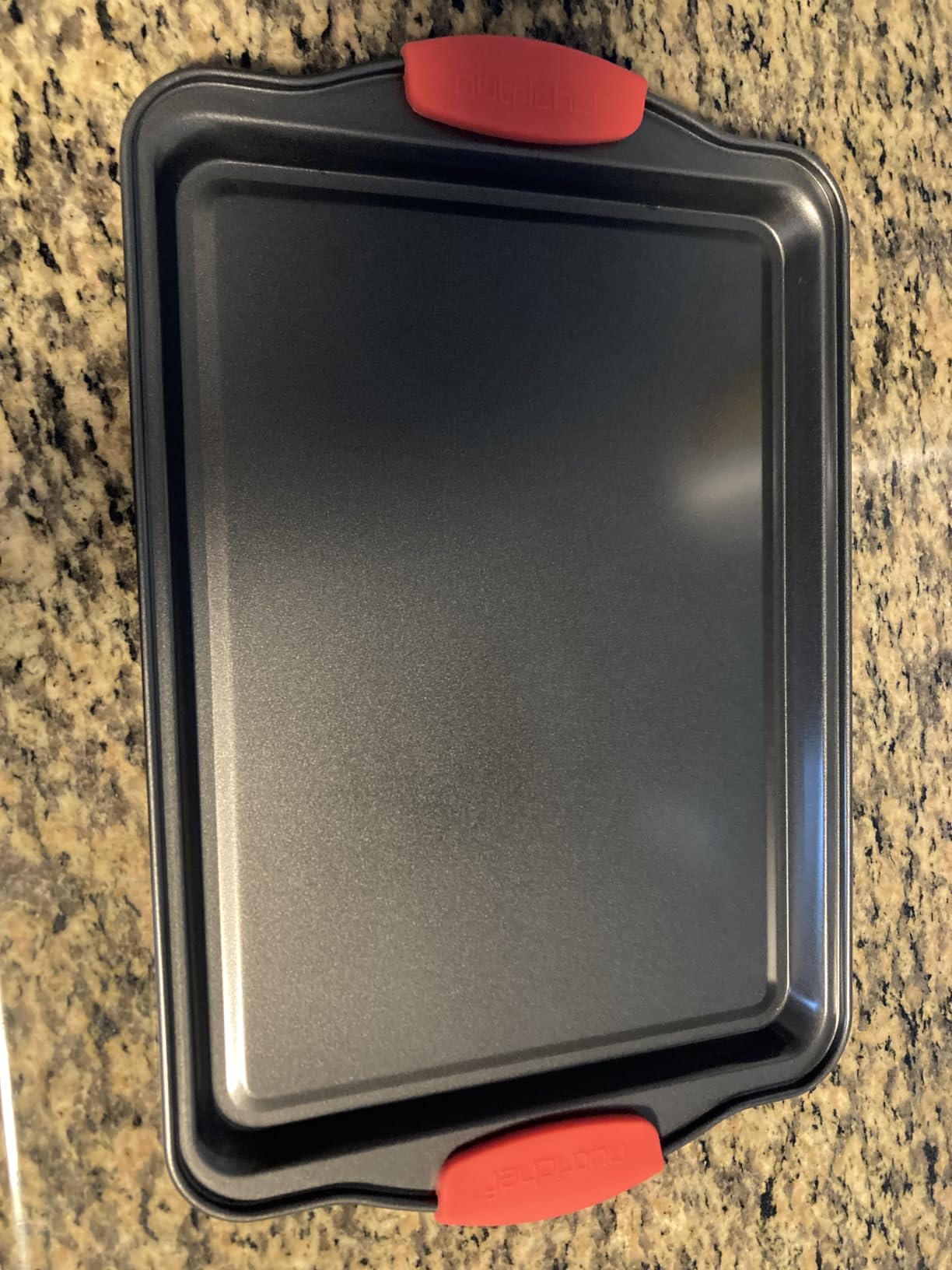 NutriChef 10-Piece Nonstick Kitchen Oven Baking Pans - Premium & Stylish Non-Stick Carbon Steel - Commercial Grade Restaurant Quality Metal Bakeware with Silicone Handles customer photo 2