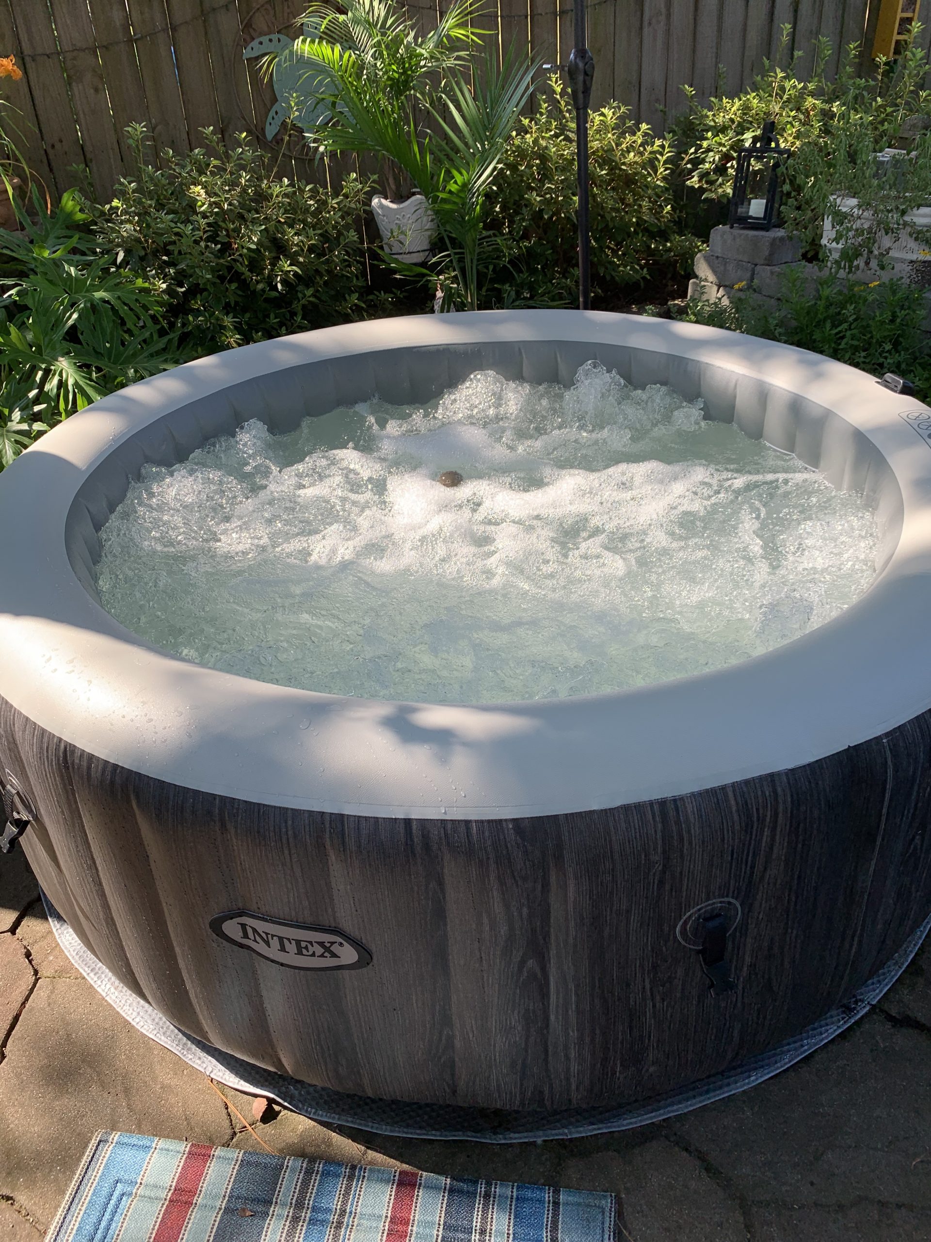 Intex Greywood Deluxe 4 Person Outdoor Portable Inflatable Hot Tub Spa with Multi-Color LED Light, Foam Headrests, and 140 Soothing Bubble Jets, Gray customer photo 1