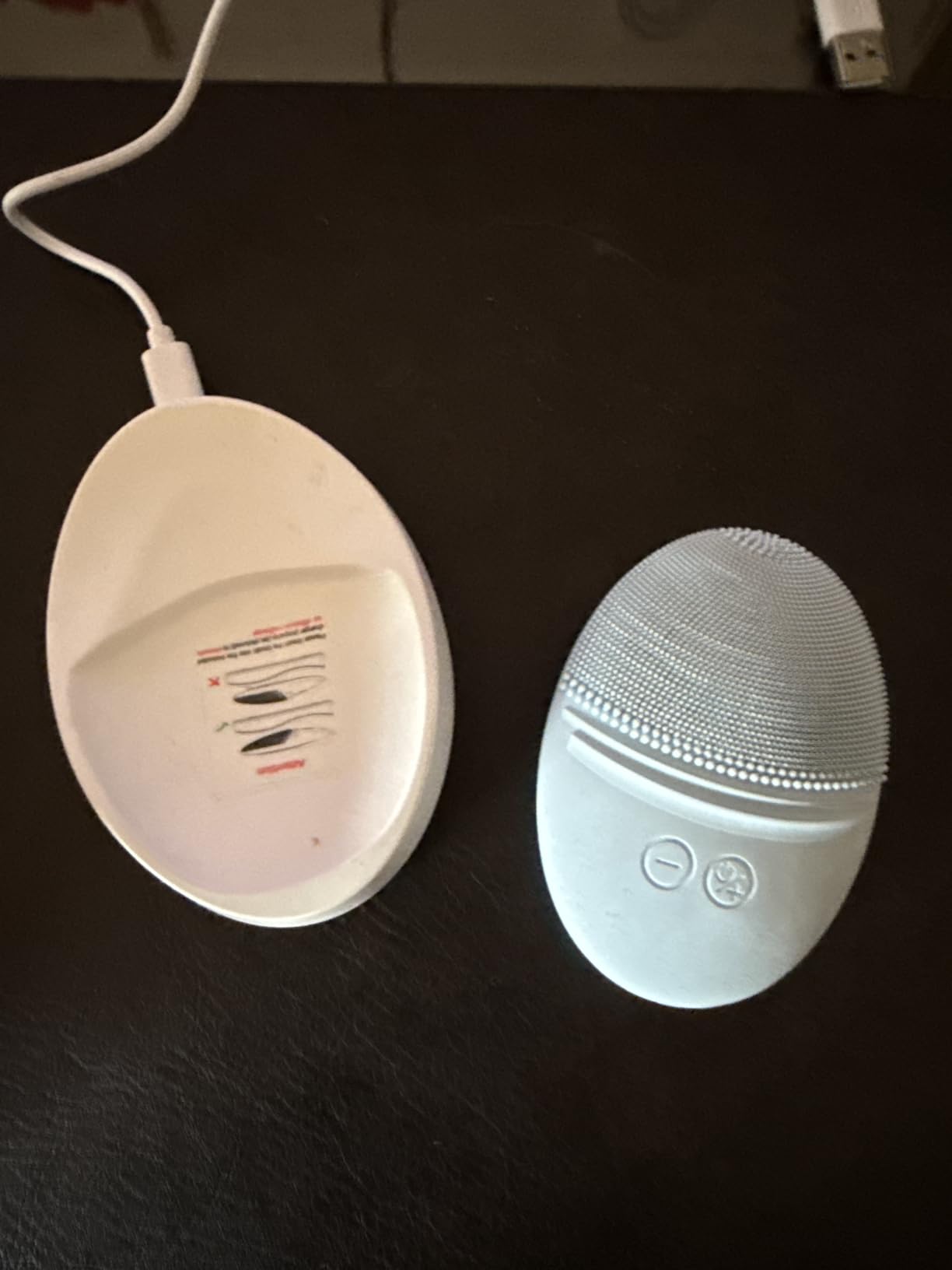 EZBASICS Silicone Facial Cleansing Brush Made with Ultra Hygienic Soft Silicone, Waterproof Sonic Vibrating Face Brush for Deep Cleansing, Gentle Massaging, Inductive Charging (Pink) 1 Pack+5 Speed Settings customer photo 1