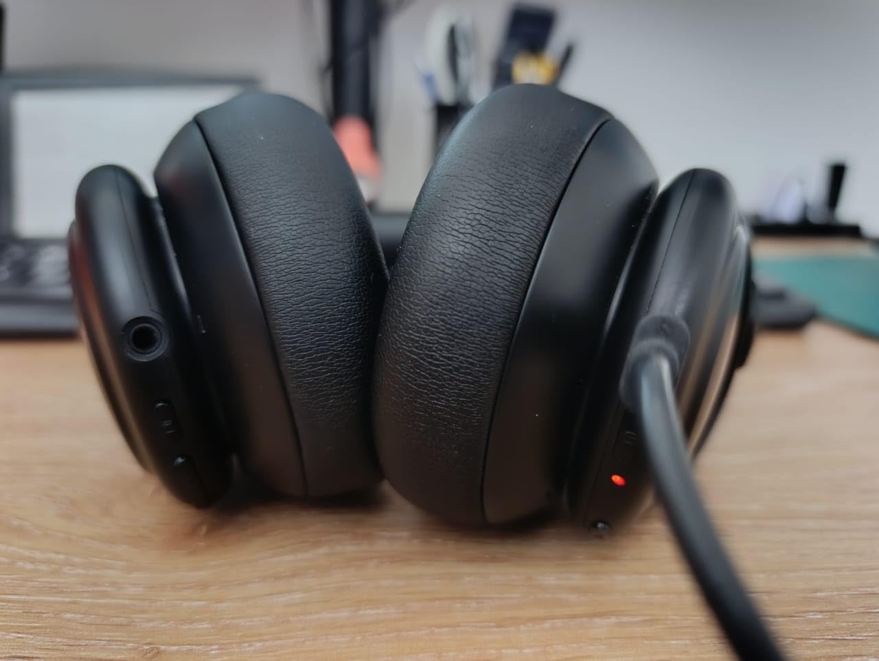 Soundcore by Anker Q30 Hybrid Active Noise Cancelling Headphones, Black customer photo 2