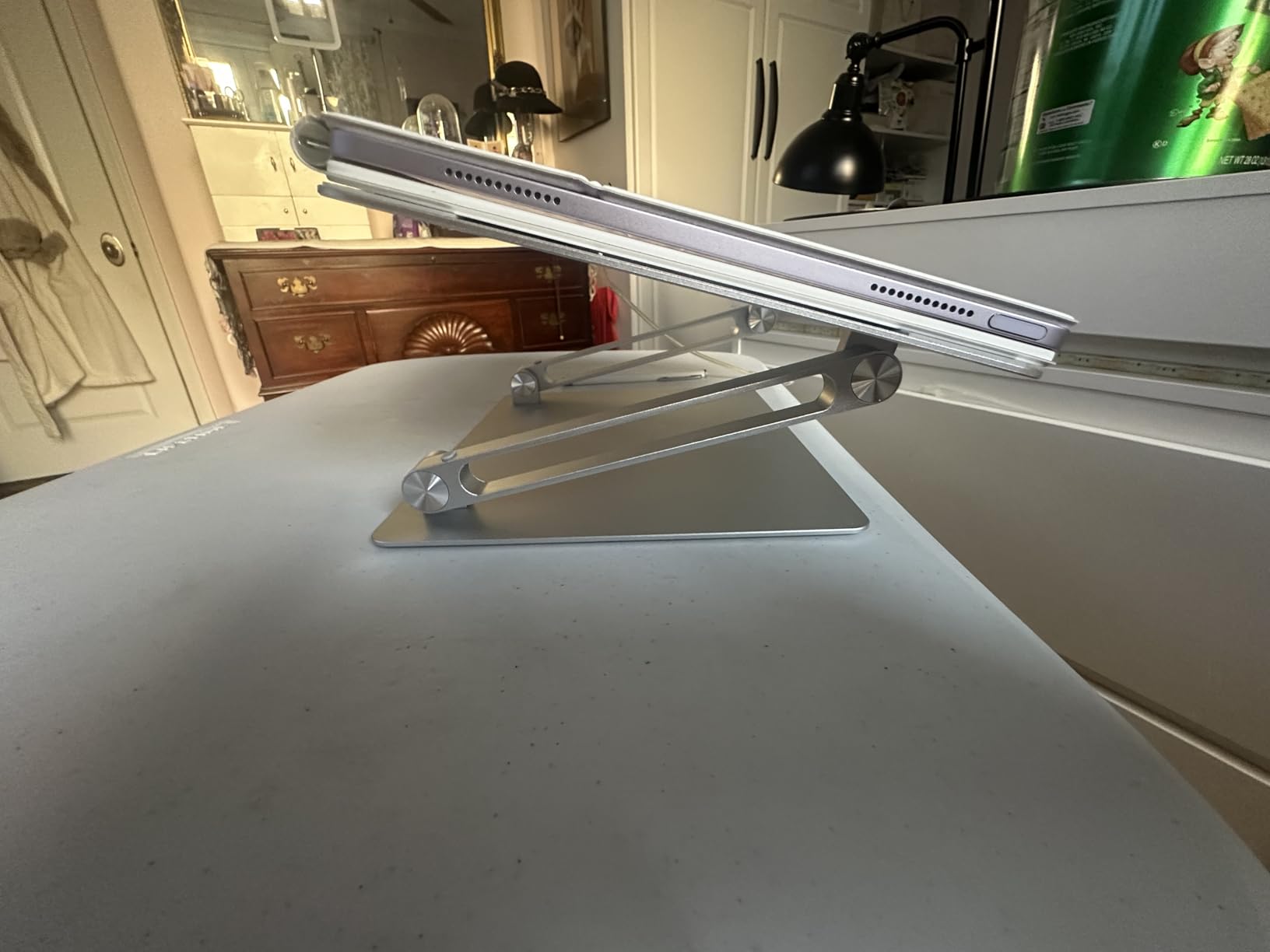 Lamicall Adjustable Laptop Stand, Portable Laptop Riser, Aluminum Laptop Stand for Desk Foldable, Ergonomic Computer Notebook Holder for MacBook Air Pro HP, Office Desk Accessories (10-17.3'')- Silver customer photo 2