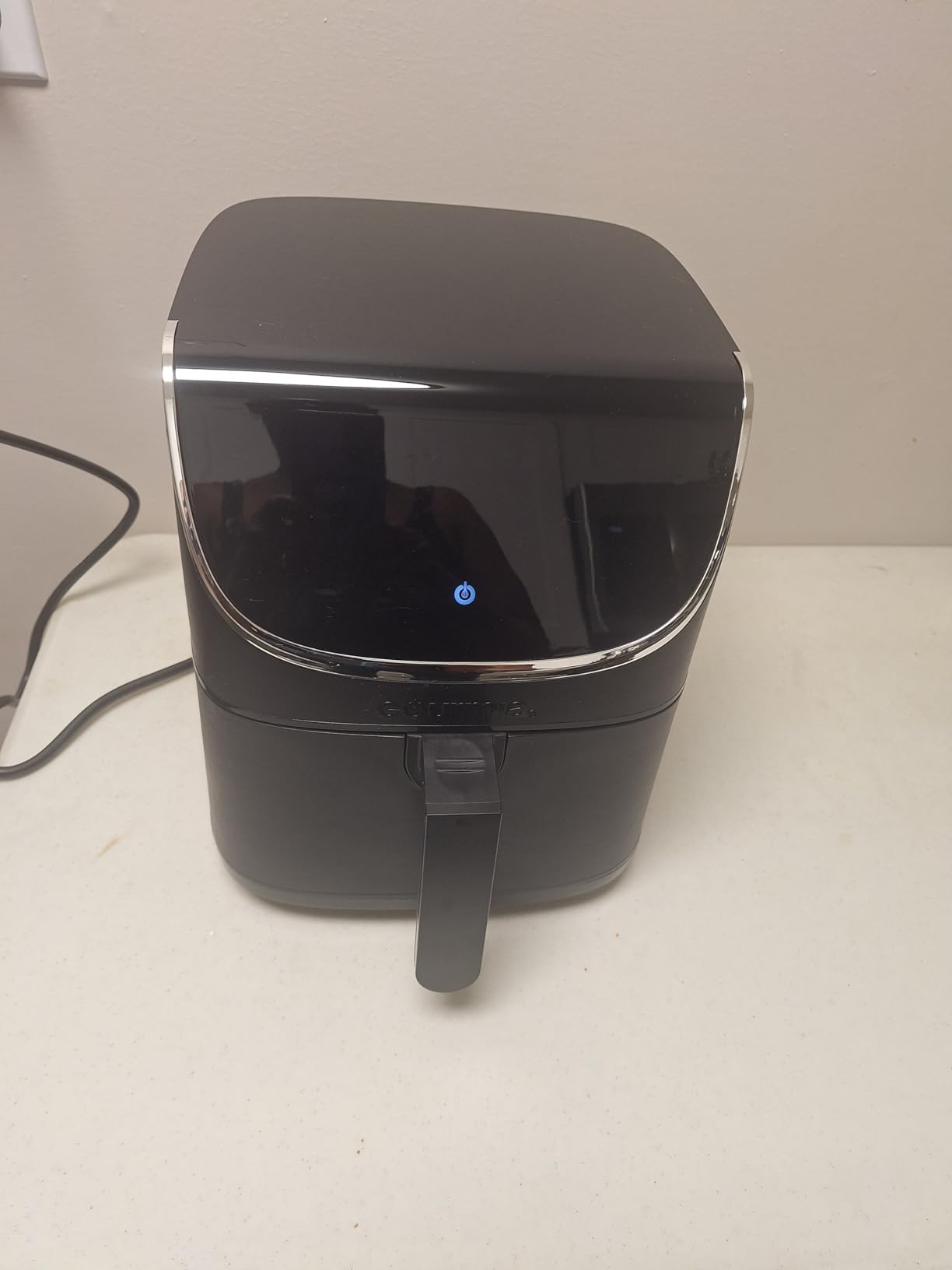 Gourmia Air Fryer - 7 Qt Large Capacity with LED Display, 12 One-Touch Presets, FryForce 360° Technology, Nonstick Dishwasher-Safe Basket & Crisper Tray, Black customer photo 2