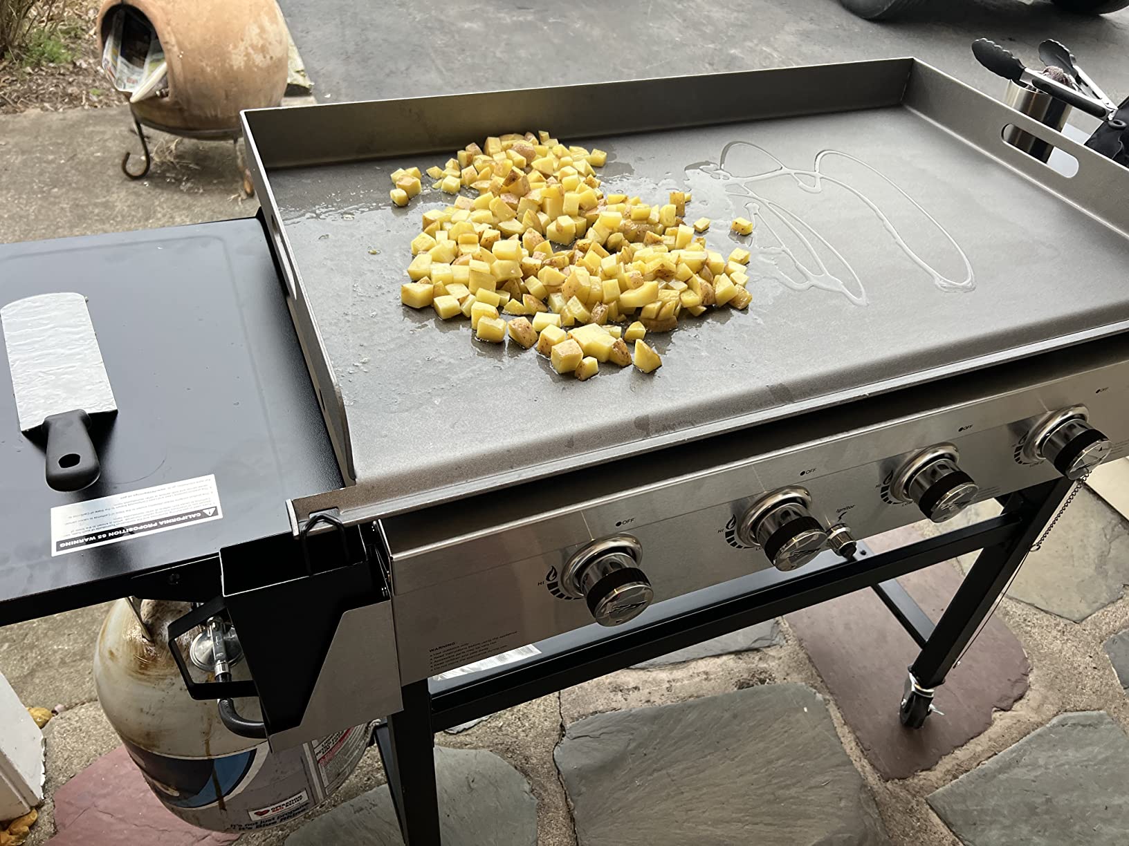 Royal Gourmet GB4001B 4 Burner Gas Griddle for Camping, Foldable Tables | 35-Inch Propane Flat Top Griddle, 52,000 BTU, 766 Sq. In., Electronic Ignition, Locking Wheels, Outdoor Cooking, Black customer photo 1