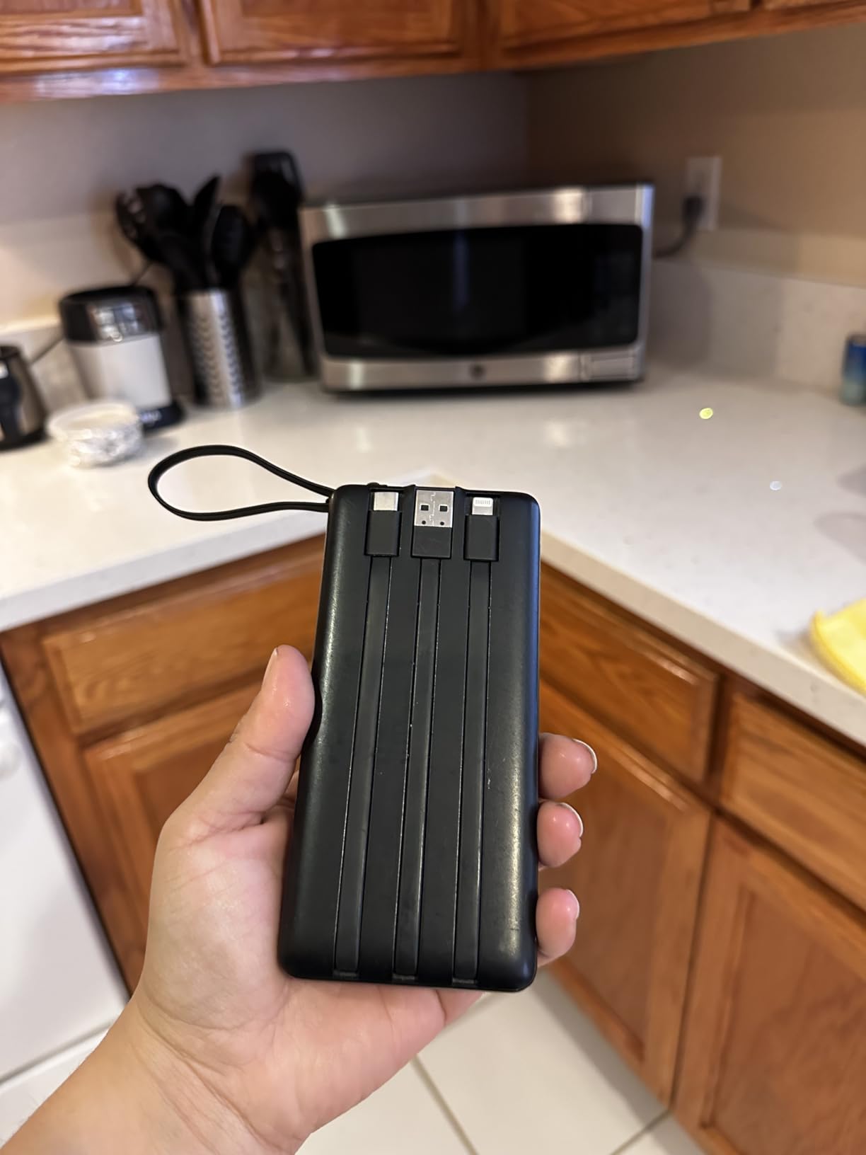 VEEKTOMX 10000mAh Portable Charger with 4 Built-in Cables customer photo 2