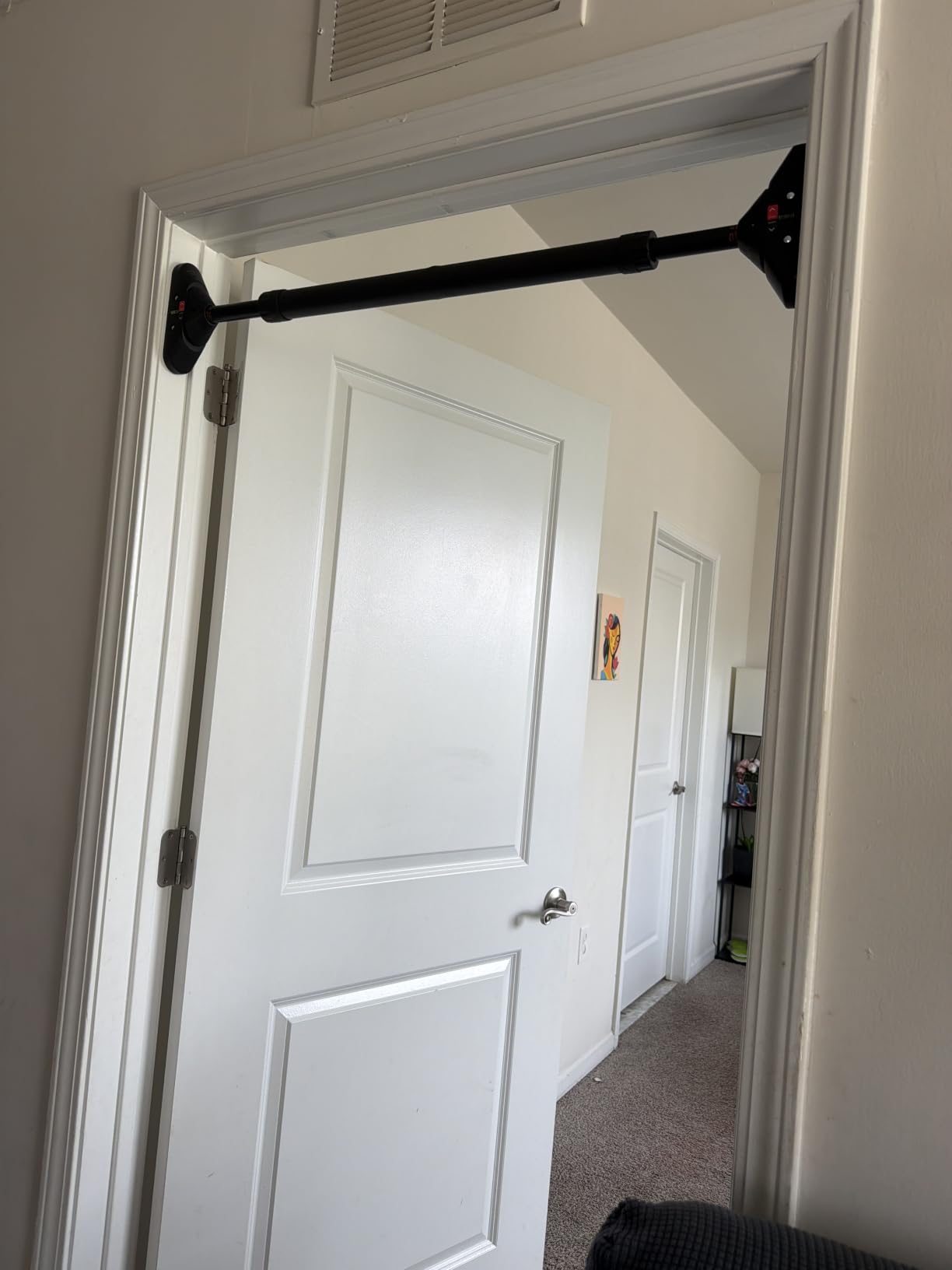 Sportneer Pull Up Bar Doorway Chin Up Bar No Screws Door Frame Chin Up Push Up Sit Up Bar Adjustable 75-94cm (29.5''-37'') Up to 200kg Capacity Workout Bar customer photo 2