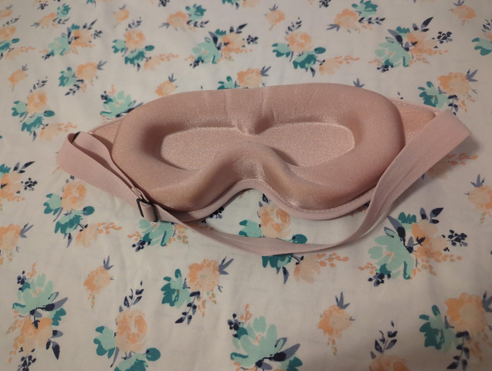 FengXinZi Sleep Mask for Side Sleeper, Blackout Eye Mask for Women Men | Sleeping Masks, 3D Contoured, Breathable, Zero Eye Pressure, Eyelash Friendly, Adjustable Strap, for Travel (Grey) customer photo 2