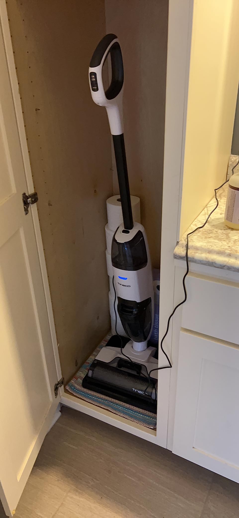 Tineco iFLOOR 2 Complete Wet Dry Vacuum, Hard Floor, Cordless customer photo 1