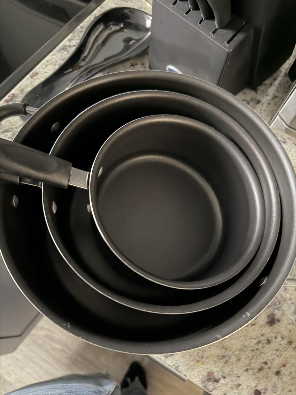 Tramontina Primaware 15-Piece Non Stick Cookware Set with Lids and Utensils, Aluminum Nonstick Pots and Pans Kitchen Set (Storm) customer photo 1