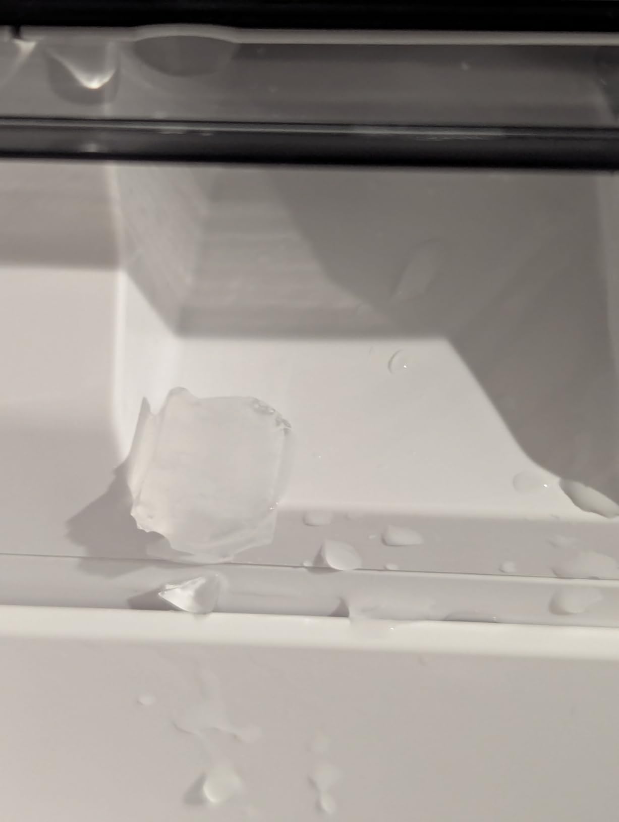 EUHOMY Nugget Ice Maker Countertop with Handle, Ready in 6 Mins, 34lbs Per Day, Removable Top Cover, Auto-Cleaning, Portable Sonic Ice Maker customer photo 1