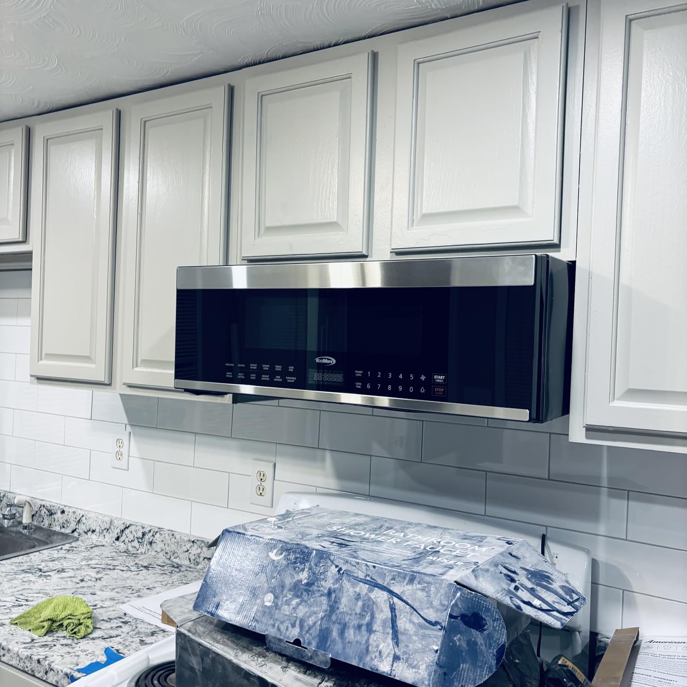 KoolMore 1.3 cu. ft. 24 inch Over The Range Stainless Steel Microwave (KM-MOT-OP1SS), 300 CFM Vent Hood Function, 1000W customer photo 2