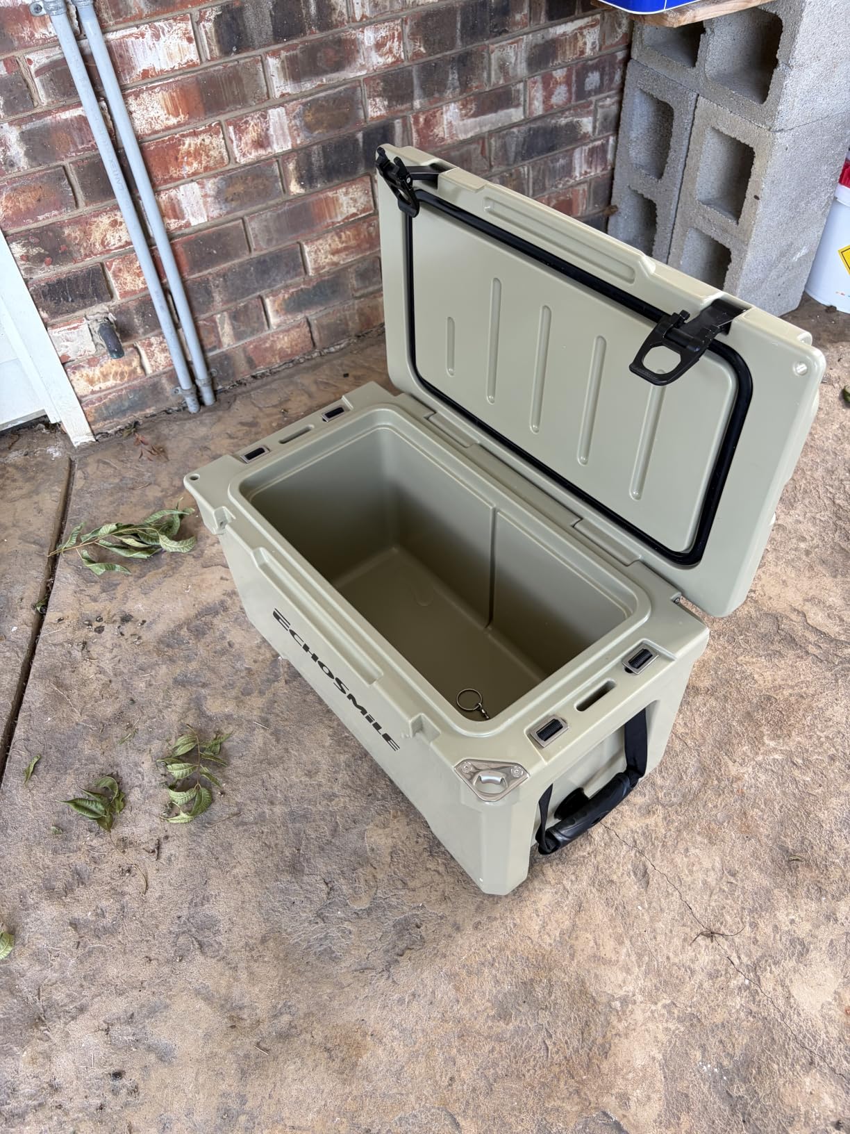 EchoSmile 25/30/35/40/60/75 Quart Rotomolded Cooler, Built to Stand up to The Rigors of The Journey customer photo 2