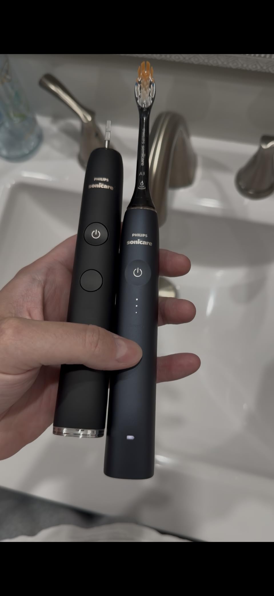 Philips Sonicare DiamondClean Smart 9500 Electric Toothbrush - Sonic Toothbrush with App, Pressure Sensor, 15 Brushing Settings, Replacement Reminder, USB Charging Travel Case, Black, Model HX9923/11 customer photo 1