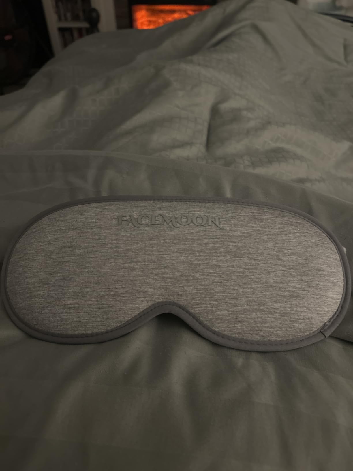 Weighted Eye Mask for Sleeping - 3D Blackout Sleep Mask for Women Men, Zero Eye Pressure, Lash-Friendly, Adjustable Strap, Airplane Travel Essentials for Long Flight & Road Trip, Meditation Mask(Gray) customer photo 1