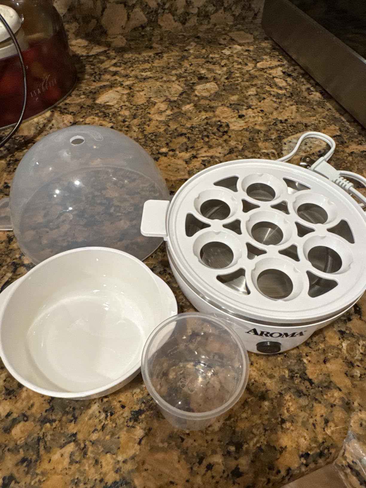 AROMA Overly Easy Egg Cooker, Steamer, and Electric Egg Poacher | XL Capacity Egg Steamer Fits 7 Eggs customer photo 2
