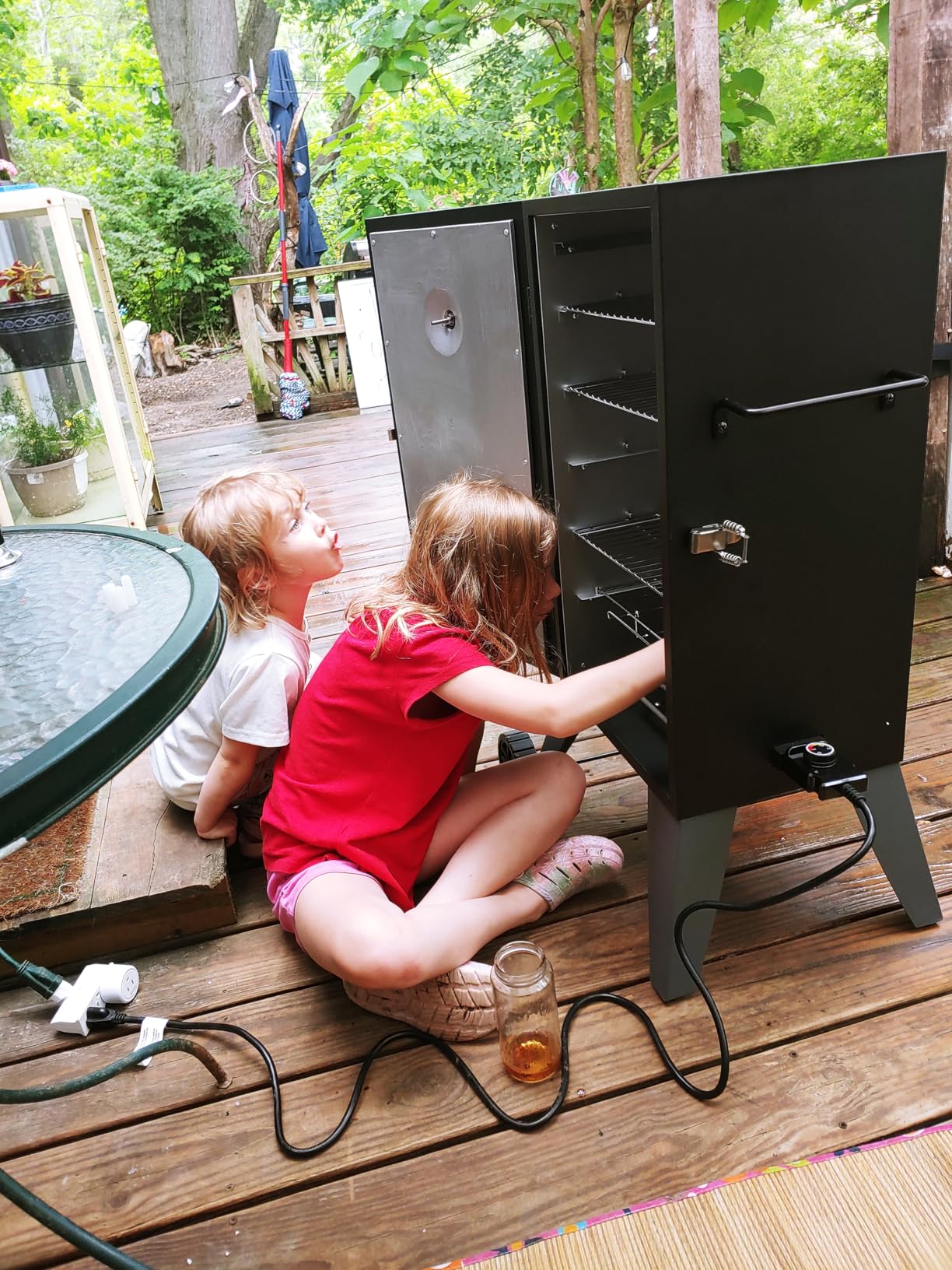 Royal Gourmet SE2805 28-inch Analog Electric Smoker with 3 Cooking Grates and 454 sq. in. Cooking Area customer photo 2