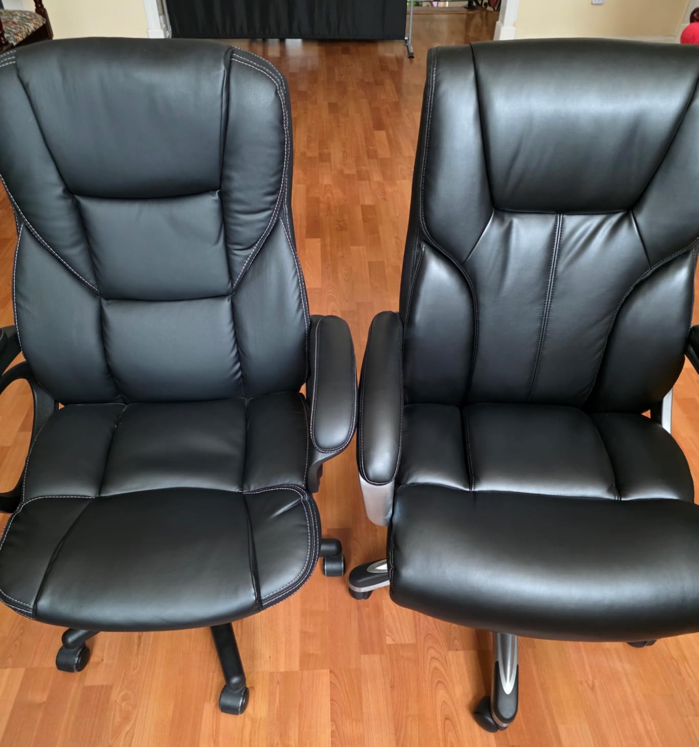 Amazon Basics Executive High Back Office Chair, Adjustable Height, Tilt, Swivel, Padded Seat customer photo 1