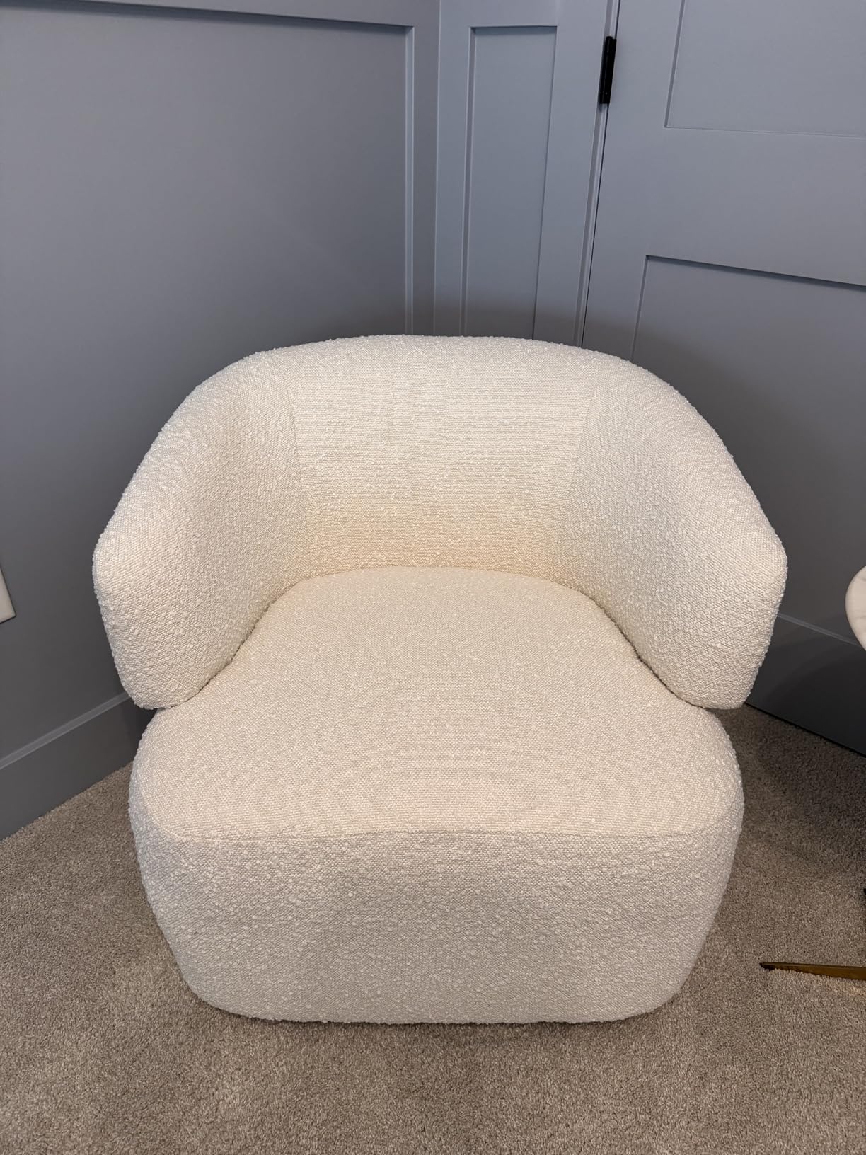 SOFTHION Swivel Accent Chair, Sherpa Teddy Barrel Chair for Living Room, Cozy Round Boucle Arm Chair, Metal Base for Club Nursery Bedroom, Beige Cream White customer photo 2