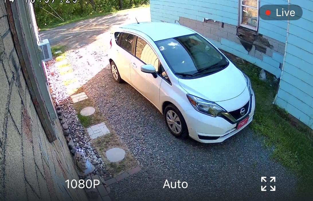 Tapo SolarCam 1080p Security Camera Wireless Outdoor - Battery Power with Solar, Person Detection, Subscription-Free Local Storage or Optional Cloud, Works with Alexa & Google Assistant, C402 KIT customer photo 2