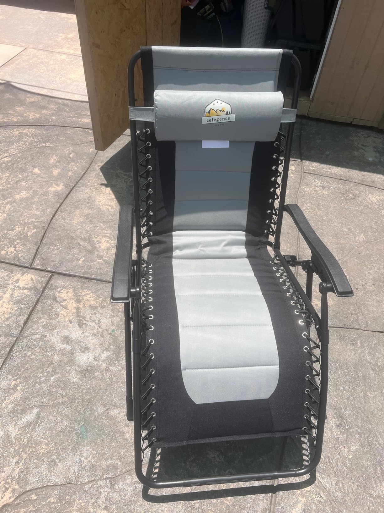Colegence Oversized Padded Zero Gravity Chair, 400 lb, Black - 600D Oxford padding, 0-170 locking recline, removable side table, adjustable pillow customer photo 2