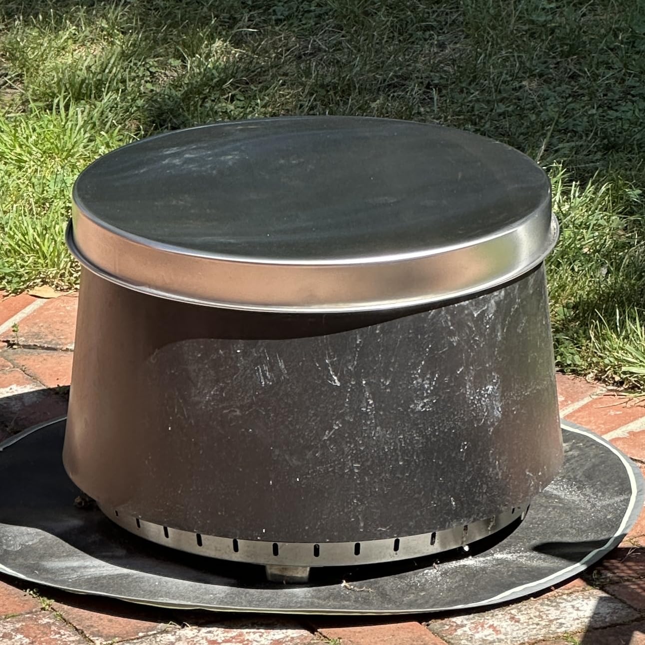 VEVOR Smokeless Fire Pit Stove Bonfire, H: 15.4 in x Dia: 19.3 in, Wood Burning Fireplaces with Removable Ash Pan, SUS430 Stainless Steel Inner Portable Outdoor Firepit, for Outdoor Patio Camping customer photo 1