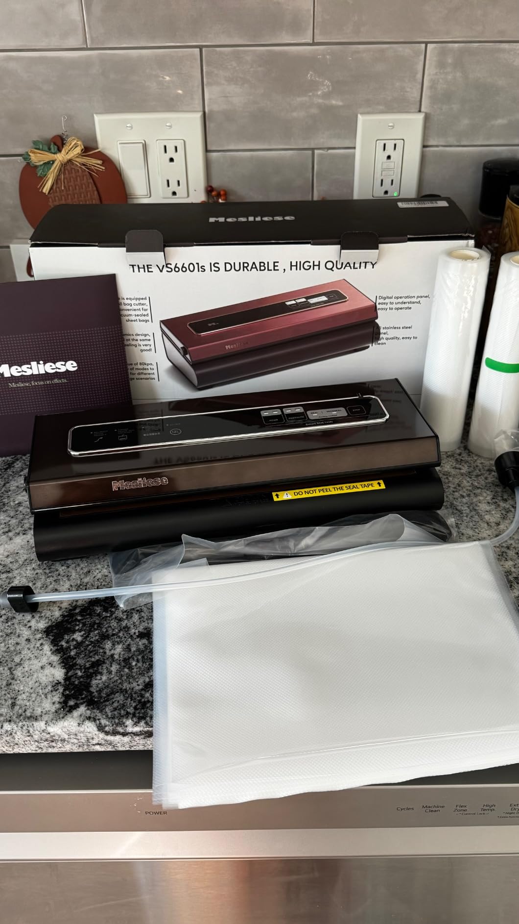 Mesliese 6in1 Vacuum Sealer, Dry/Moist Modes, 2 Bag Rolls & 5 Pre-cut Bags | Dark Gray, 90kPa Compact Vacuum Food Sealing System, Stainless Steel Panel, Smart Suction, External Vacuum for Jars, Cutter customer photo 2