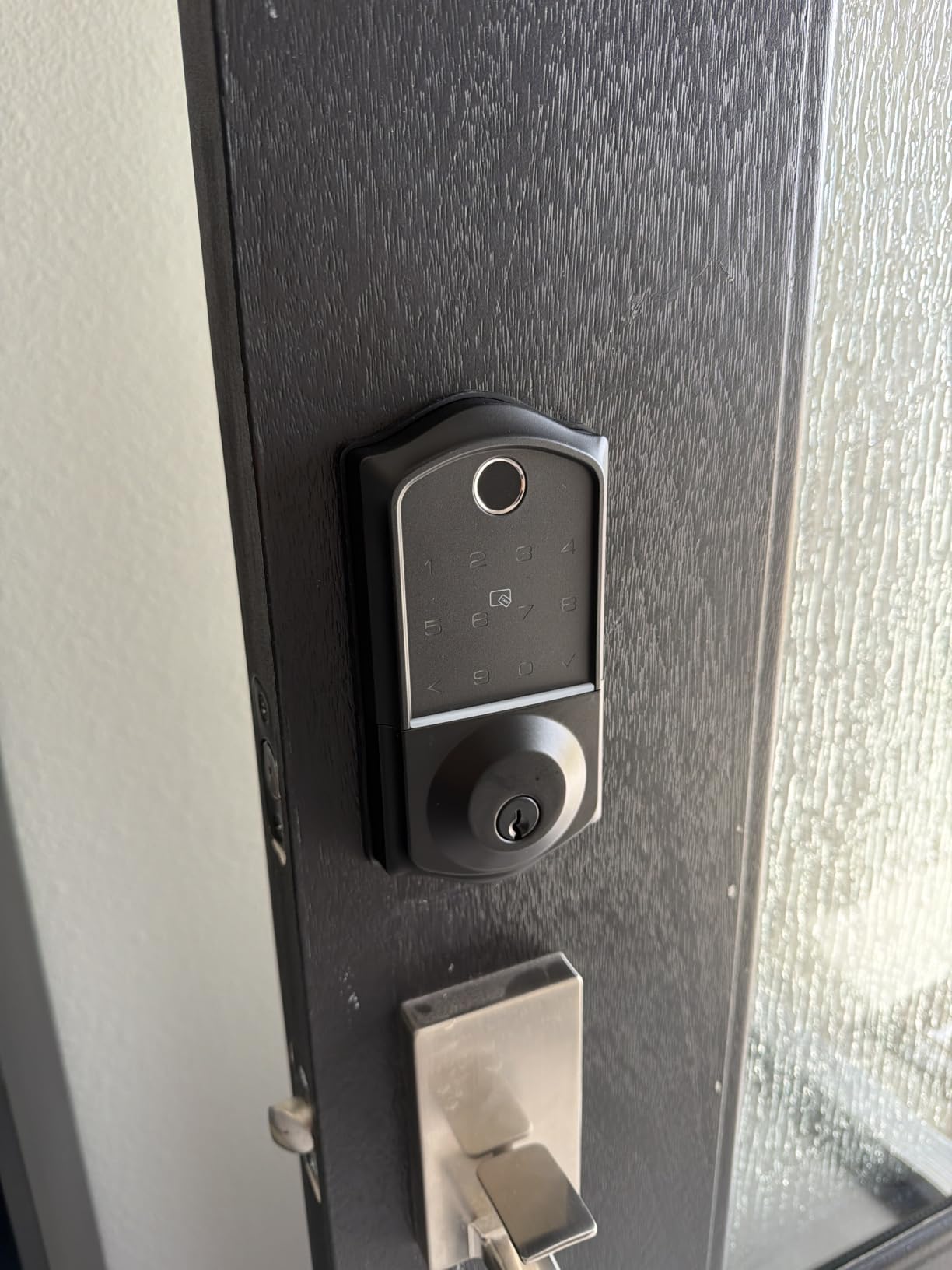 Veise VE017 Fingerprint Smart Door Lock with App Control, Matte Black | 8-in-1 Keyless Entry, Remote User Management, Auto Lock, Electronic Touchscreen Keypad, USB-C Port, Deadbolt for Front Door customer photo 1