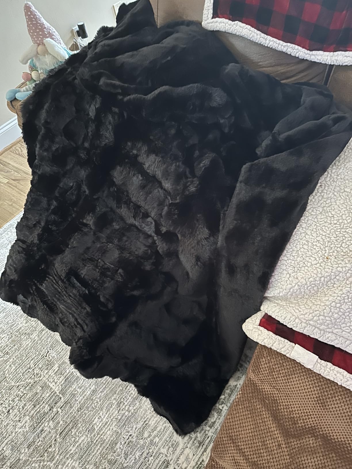 BENVWE Fluffy Faux Fur Throw Blanket for Couch, Soft Plush Thick Cozy Fuzzy Luxury Minky Bubble Blanket for Home Living Room Decor, Tie-dye Coffee, 50