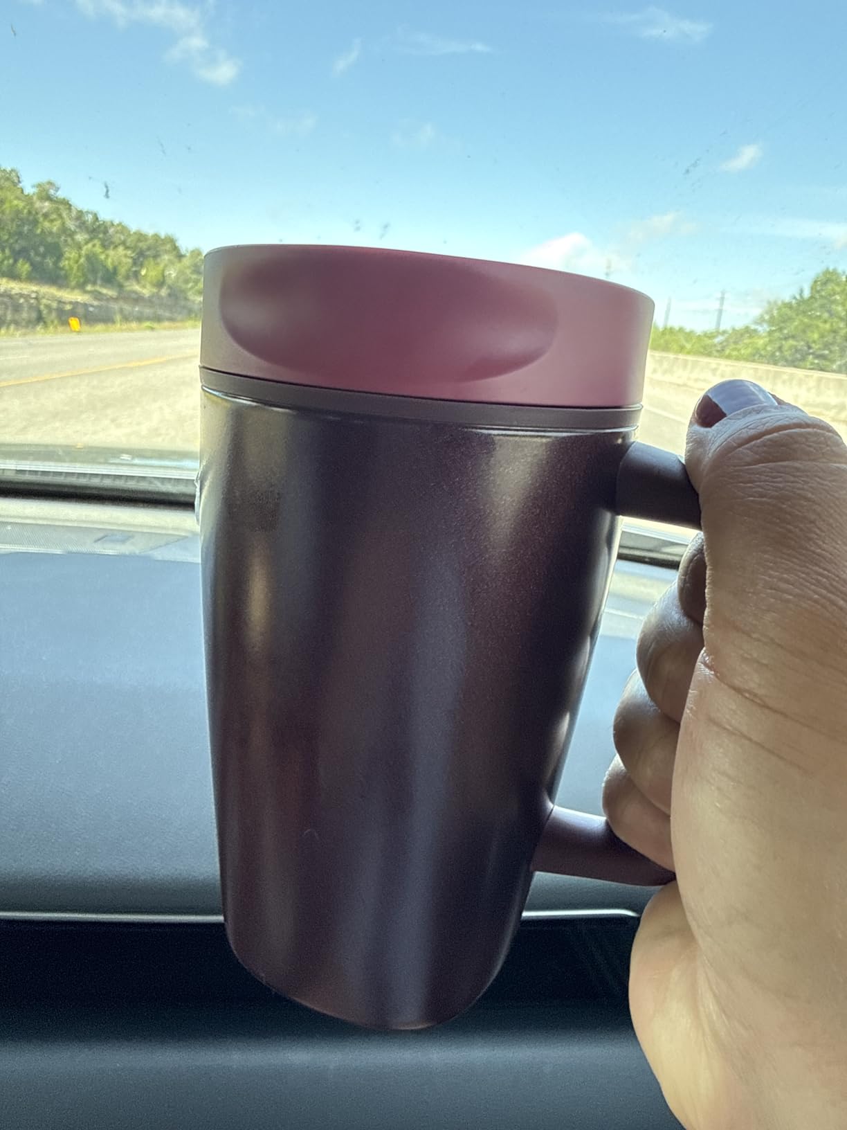 Owala SmoothSip Slider Insulated Stainless Steel Coffee Tumbler, Reusable Iced Coffee Cup, Hot Coffee Travel Mug, BPA Free 20 oz, Vanilla Bean customer photo 1