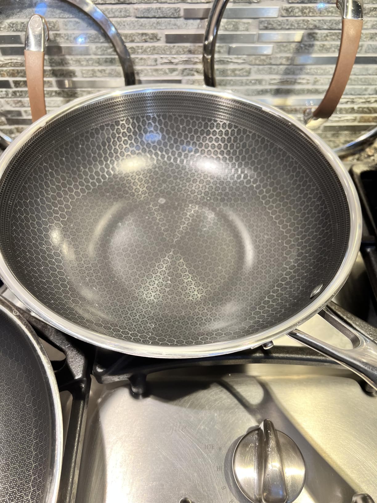 HexClad 12 Quart Hybrid Nonstick Stock Pot with Lid, Induction Ready, Compatible with All Cooktops customer photo 2
