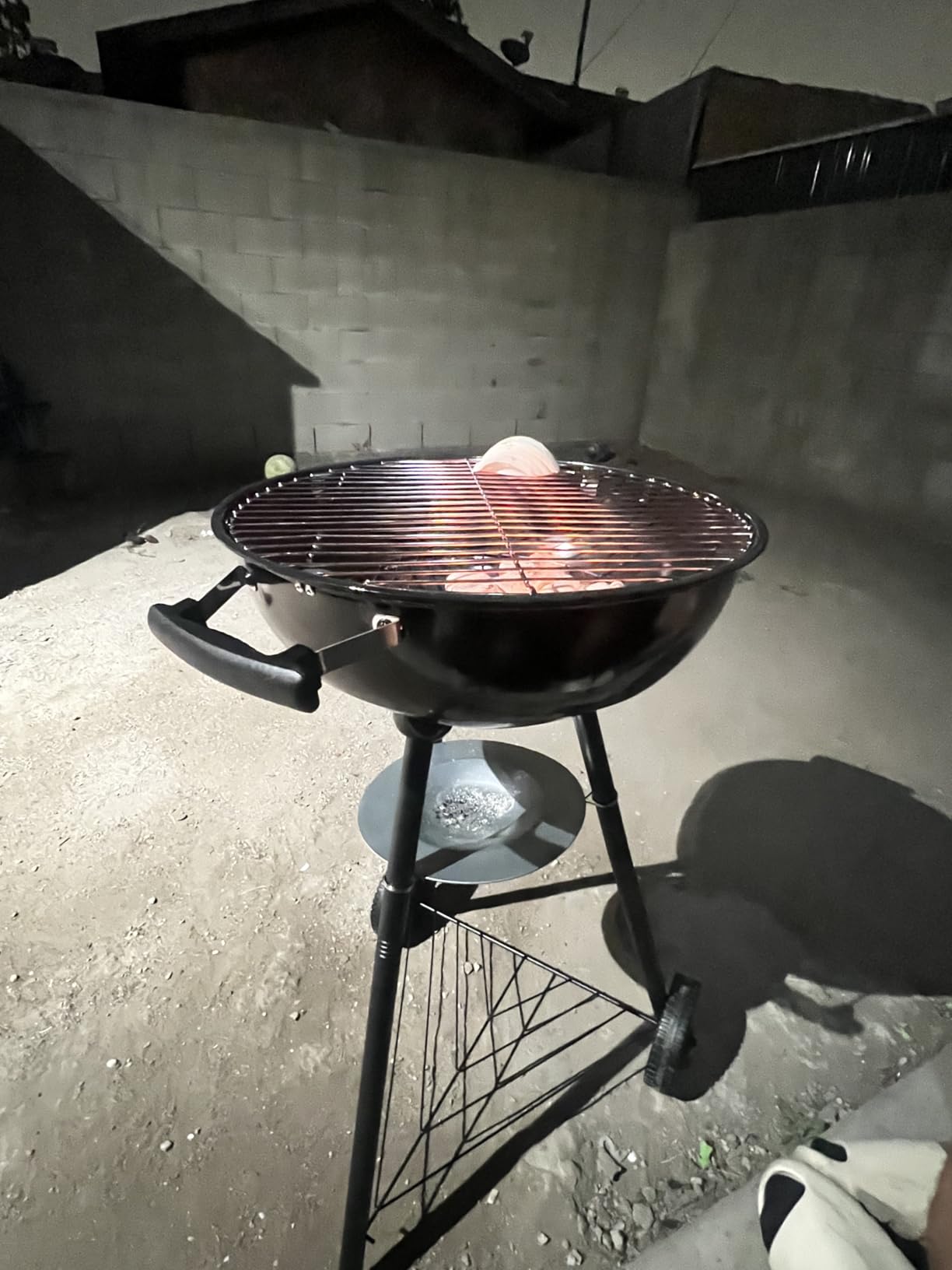 Joyfair Kettle Charcoal Grill, 18 Inch Outdoor Portable Camping BBQ Grills customer photo 1