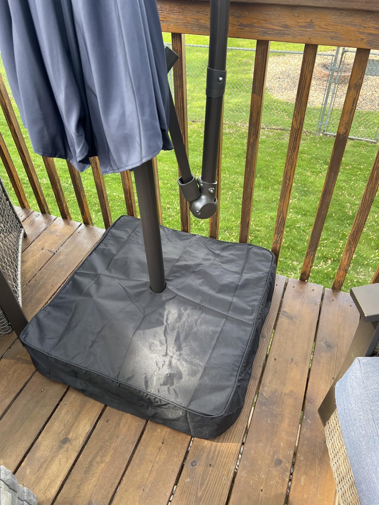 10 FT Solar LED Cantilever Patio Umbrella with Base Included, Light Blue | Premium 220GSM Solution-Dyed Fabric, 5-Year Fade-Resistant, 30 MPH Windproof, 45° Infinite Tilt and Crank for Outdoor Pool customer photo 1