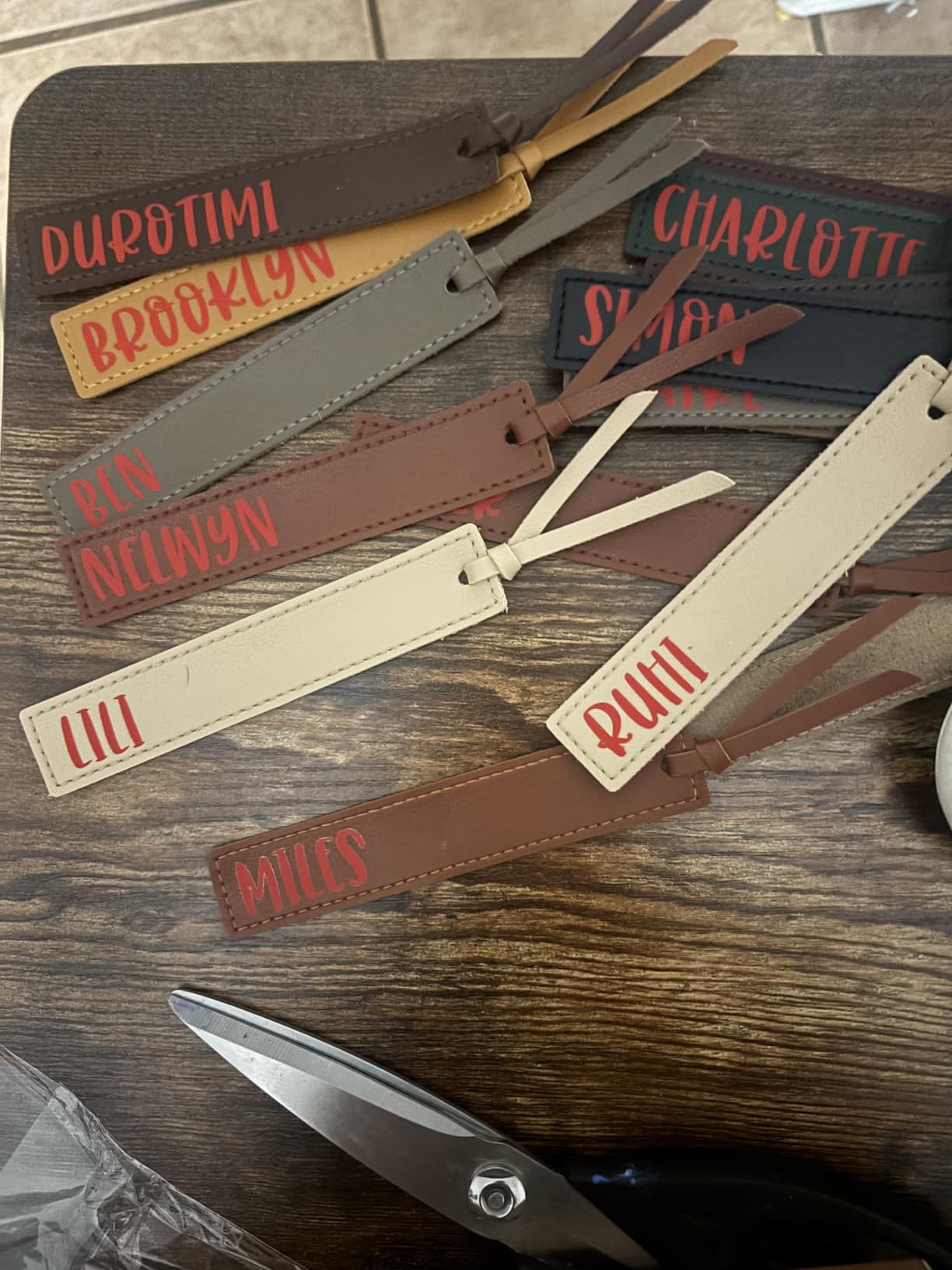 MIXVOVA 6 Pcs Leather Bookmark with Tassel, Classic Style Bookmark, 0.05 Inches Thin Handmade Stitched Bookmarks for Men, Book Marks for Reading, Gifts for Book Lovers customer photo 1